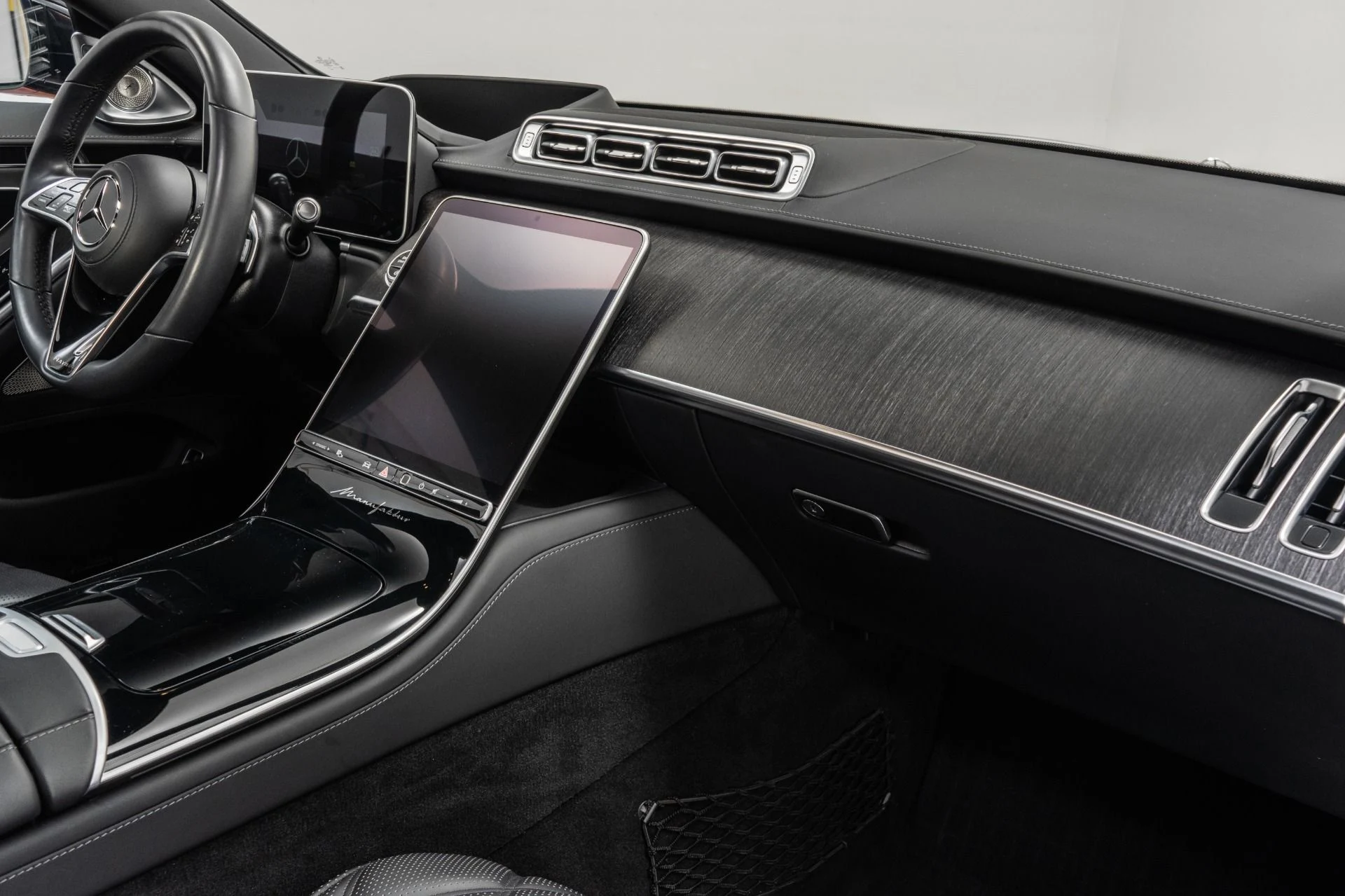 mph013_2946300869_Used_2022_Mercedes_Benz_Mercedes_Maybach_S_680_Executive_Rear_Seat_Package_V12_Power_Immense_Room_1774031494_982c662ff9