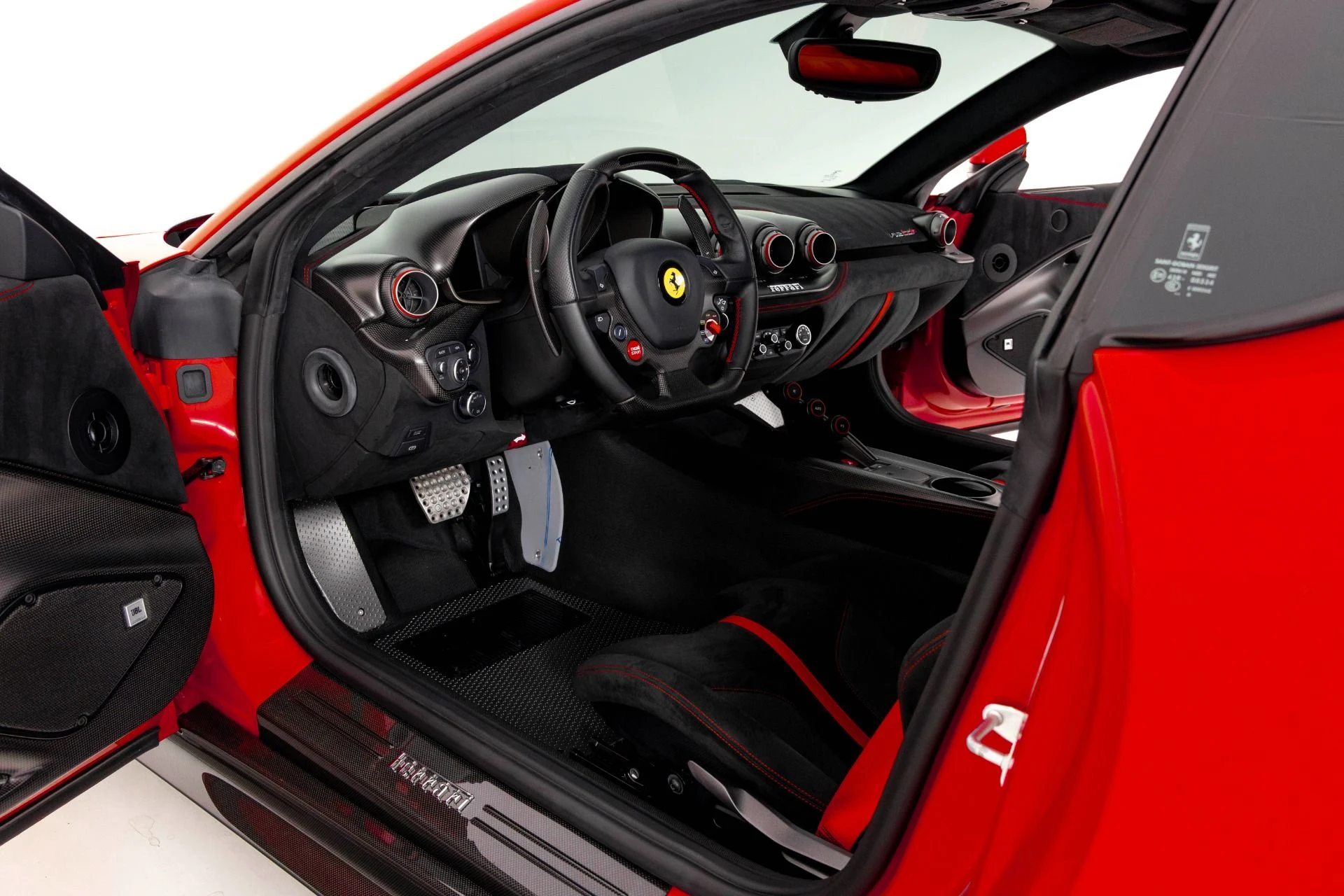 mph013_2949110553_Used_2017_Ferrari_F12_TDF_1760045678_e938c7aa0a