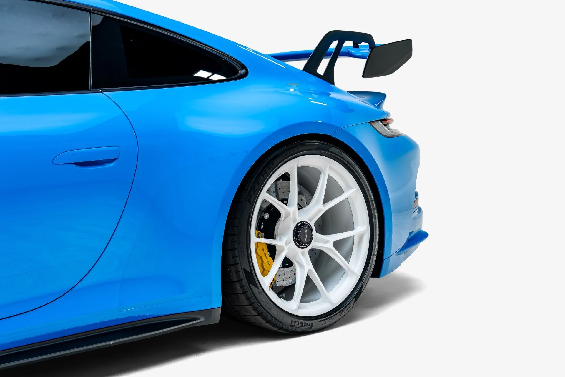 mph013_2953997288_Used_2022_Porsche_911_GT_3_1783987651_1fe0f507eb