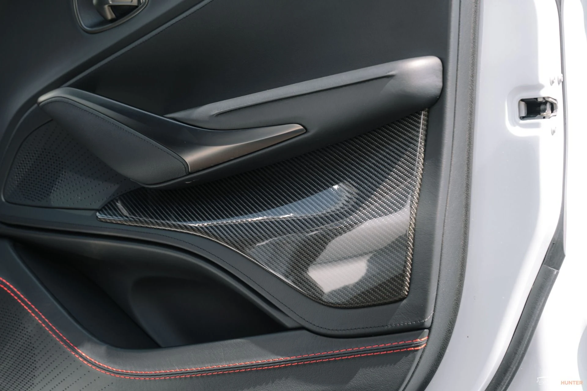 mph013_2955350928_Used_2021_Aston_Martin_DBX_225_K_MSRP_in_AML_Special_Paint_Black_Pack_DB_Elegance_Pack_1741980813_867e0da853