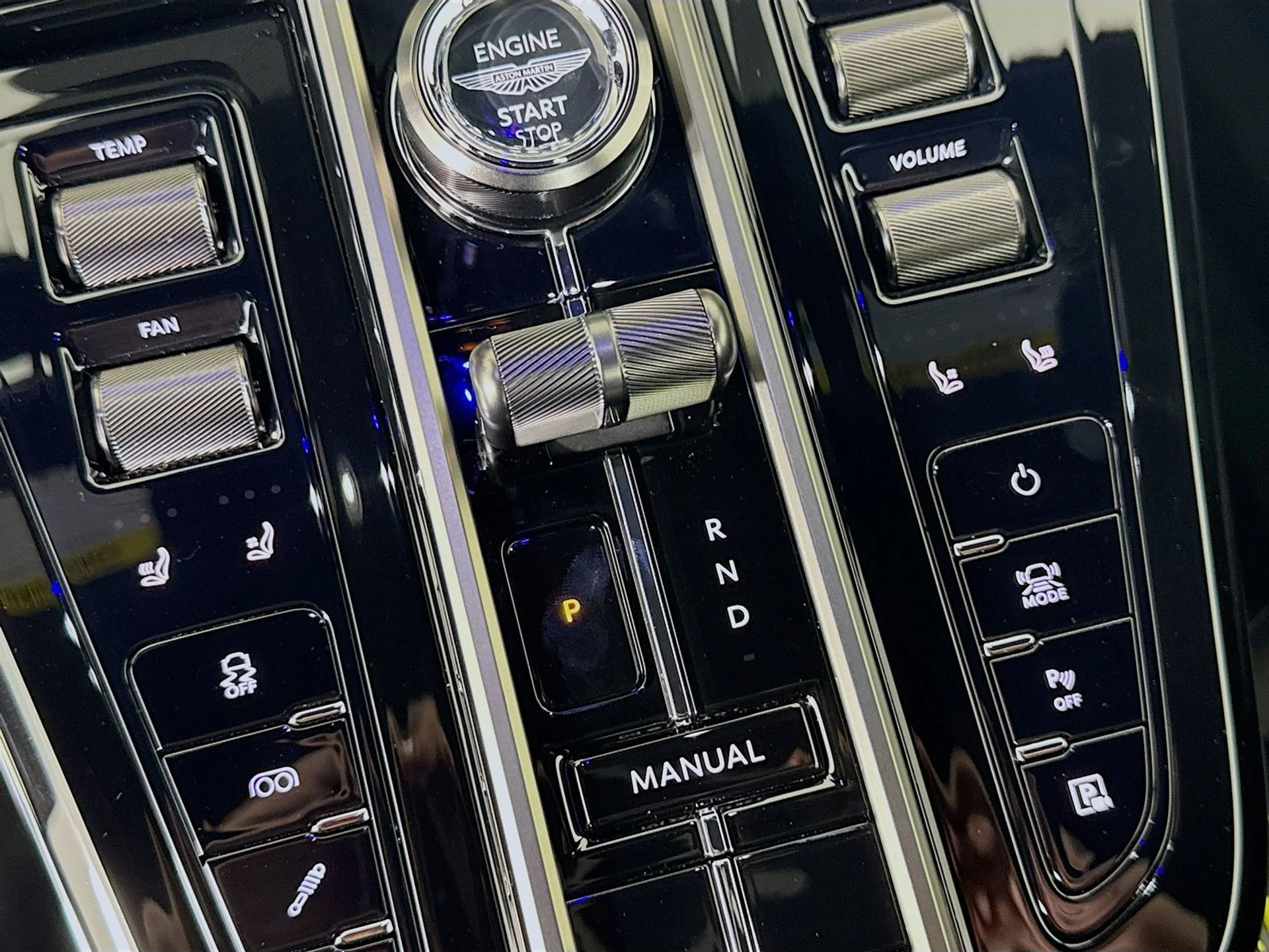 mph013_295780591_600c0140033c3163b6d9aef1f65a5c3ax_b2add02ba1