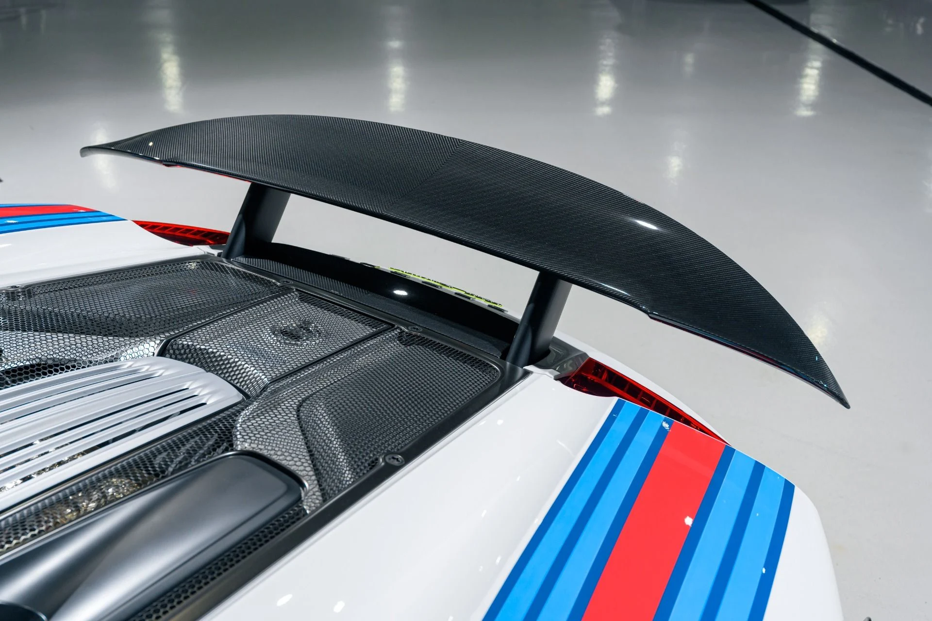 mph013_2961304715_12440_p14_l_1c284d494a