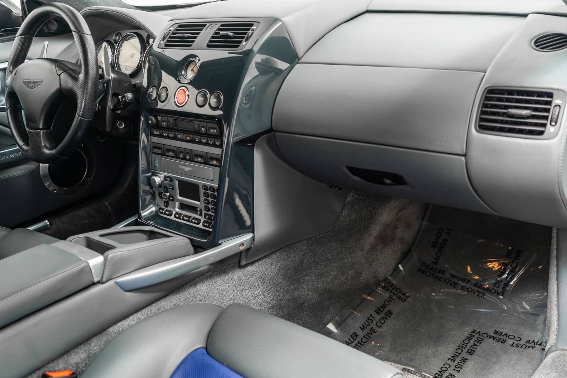 mph013_2961982445_Used_2003_Aston_Martin_Vanquish_New_York_Auto_Show_Display_Car_1755616167_7b408bf035