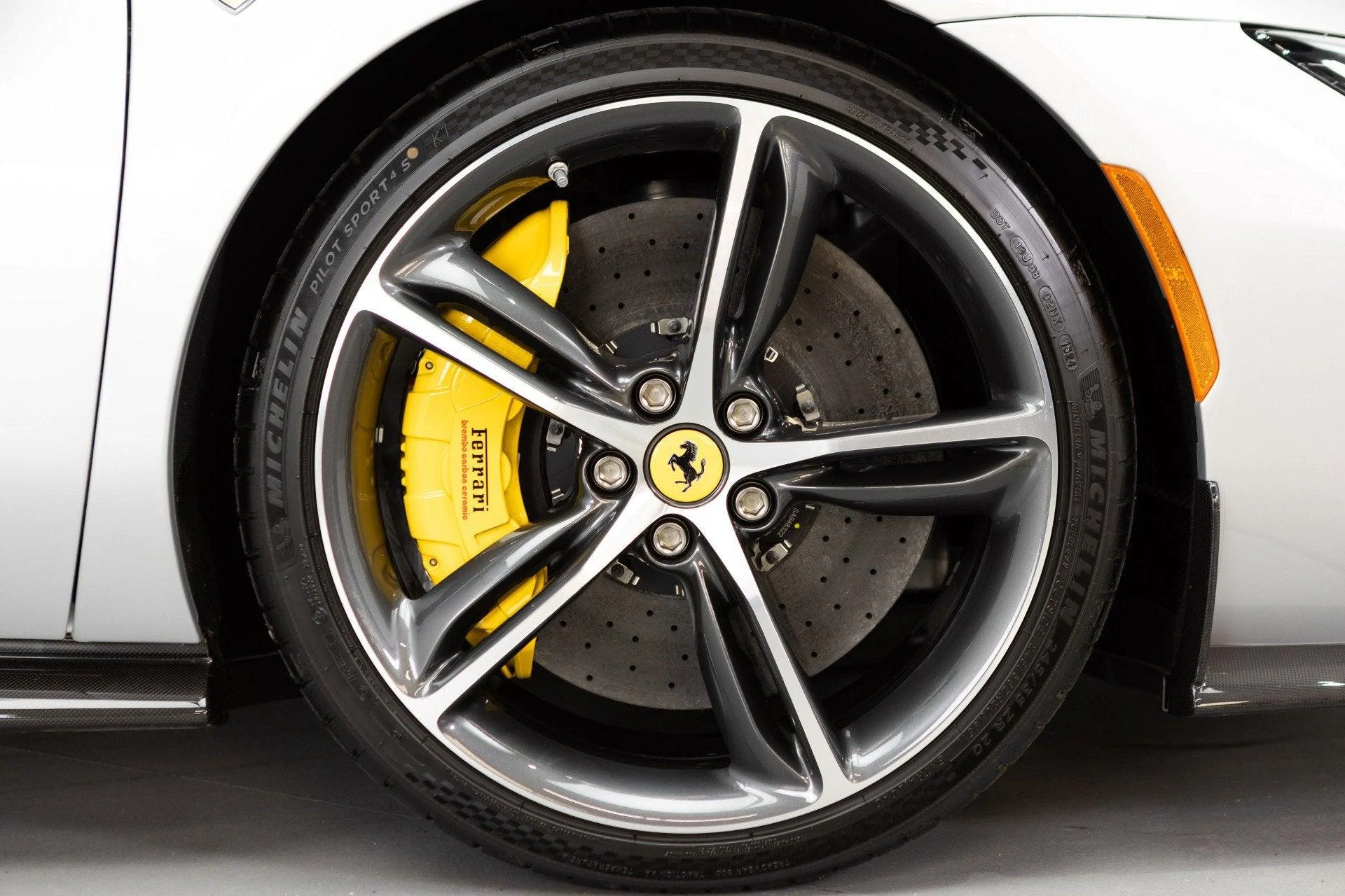 mph013_29632927_Used_2024_Ferrari_296_GTB_1777367665_924b2e1920