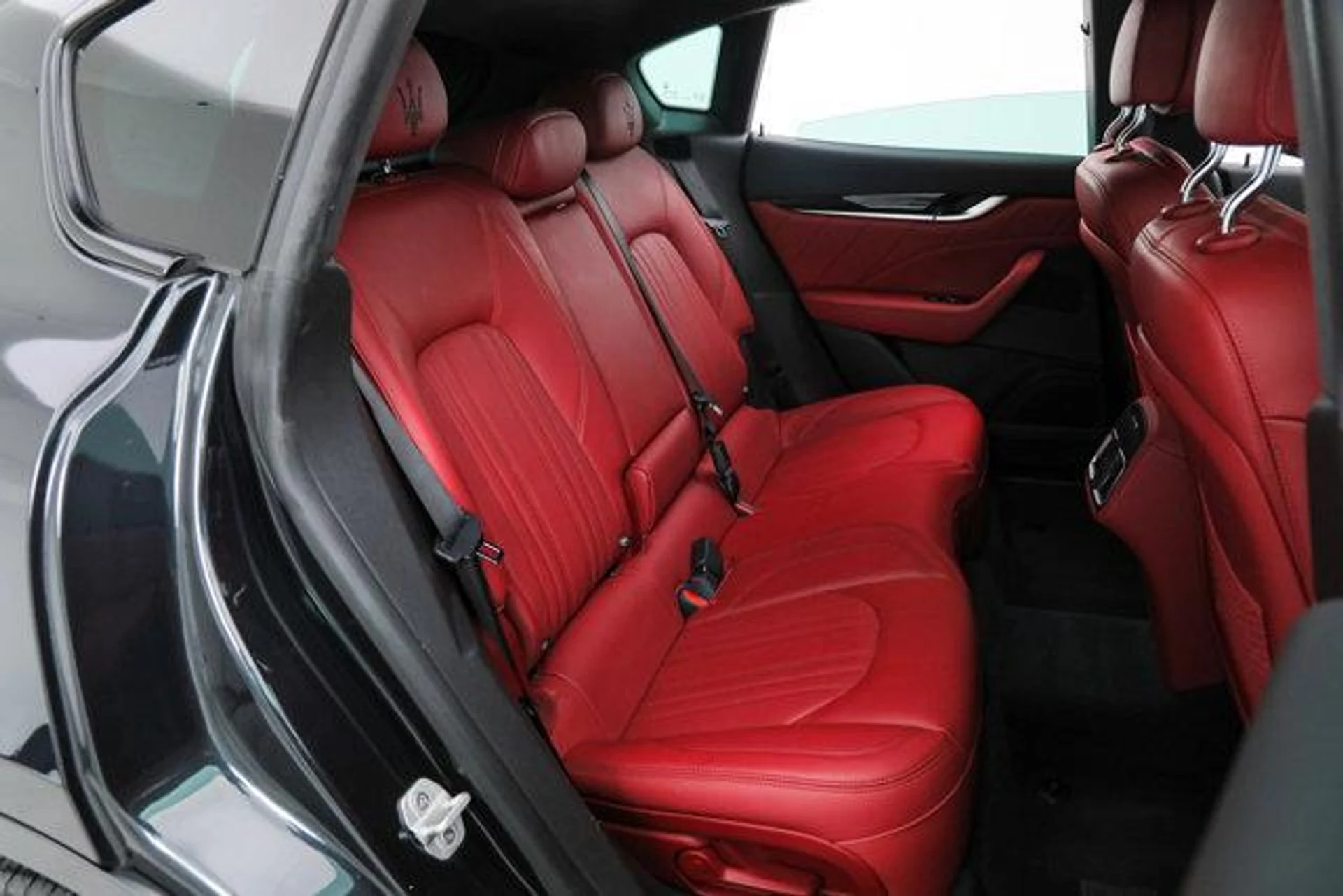 mph013_296544692_Dgc_R_Sza_lv_R_Kd_CN_0_6_Q_Xd_GD_2efo_55d77cdc3e