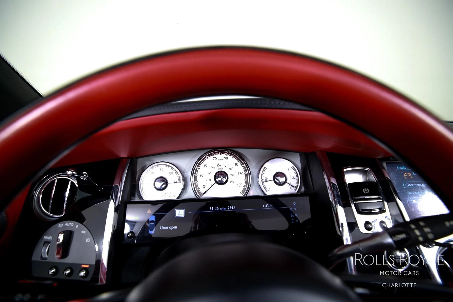 mph013_2978792902_Used_2019_Rolls_Royce_Dawn_1771363105_60d5fb0ca3