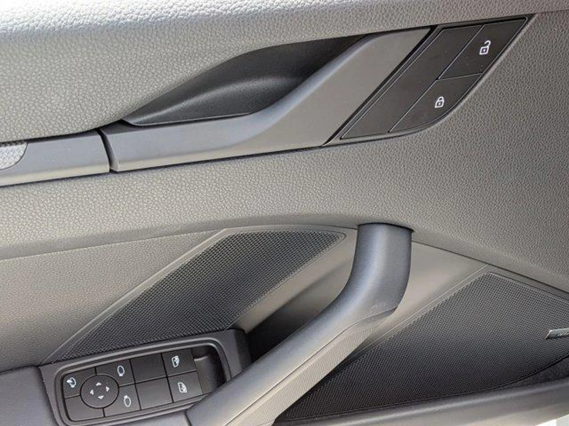 mph013_2987627881_sfmkhp_Eg_Jttkm_T_Qx_I_4_Gjf_Xj0_J4_bc34547889