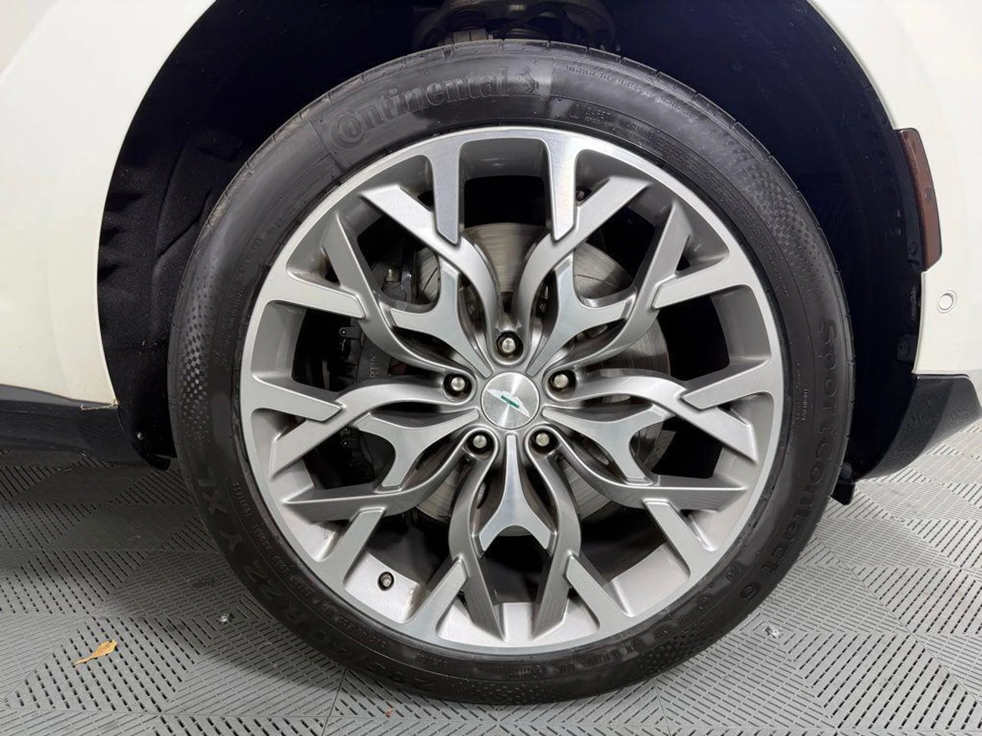 mph013_2987763777_X10_D_8ob6t_Xwyh_Uk_M903_RG_8x3_Fg_b74d431ff4