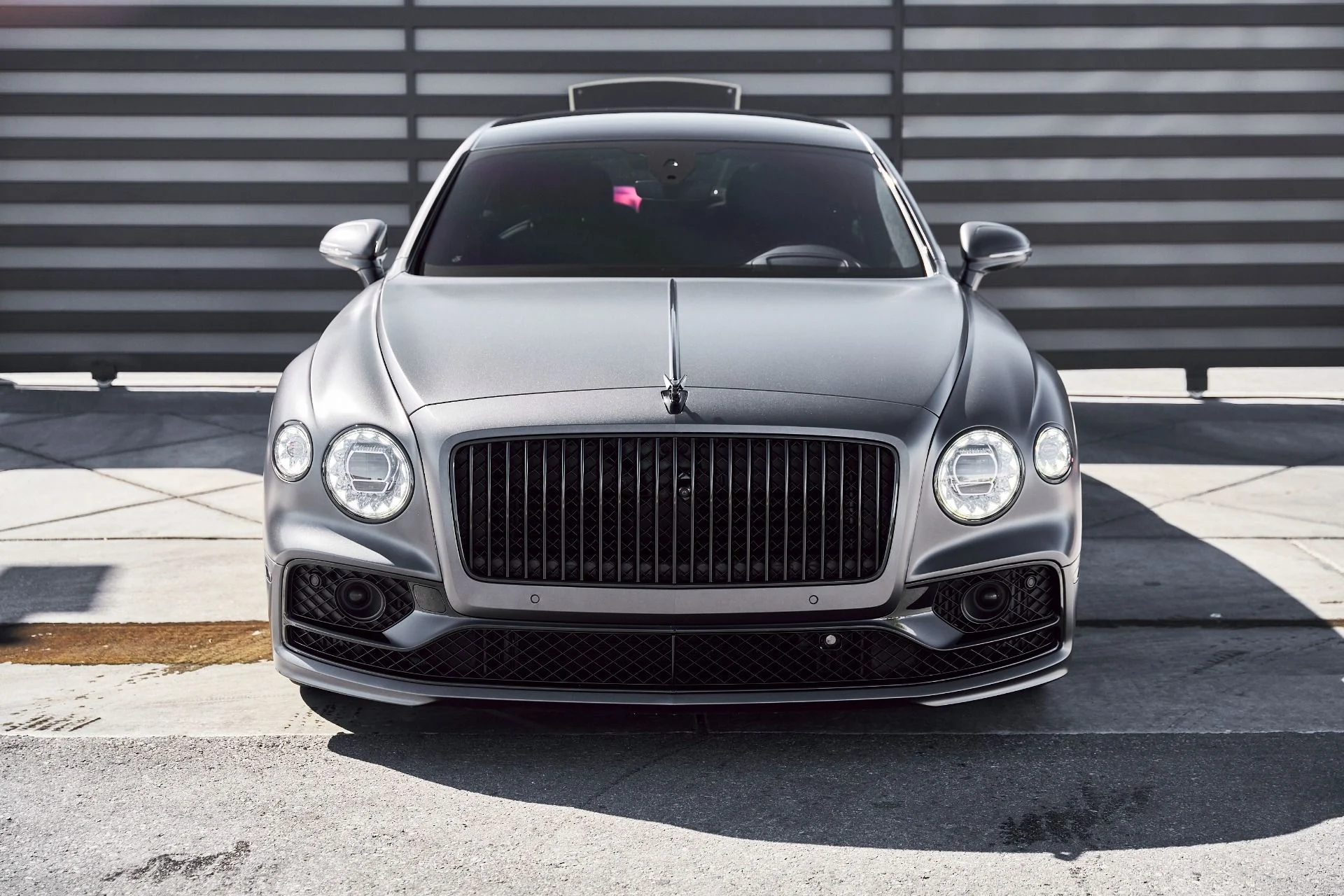 mph013_2990777914_Used_2023_Bentley_Flying_Spur_V8_1773280628_b91554b94f