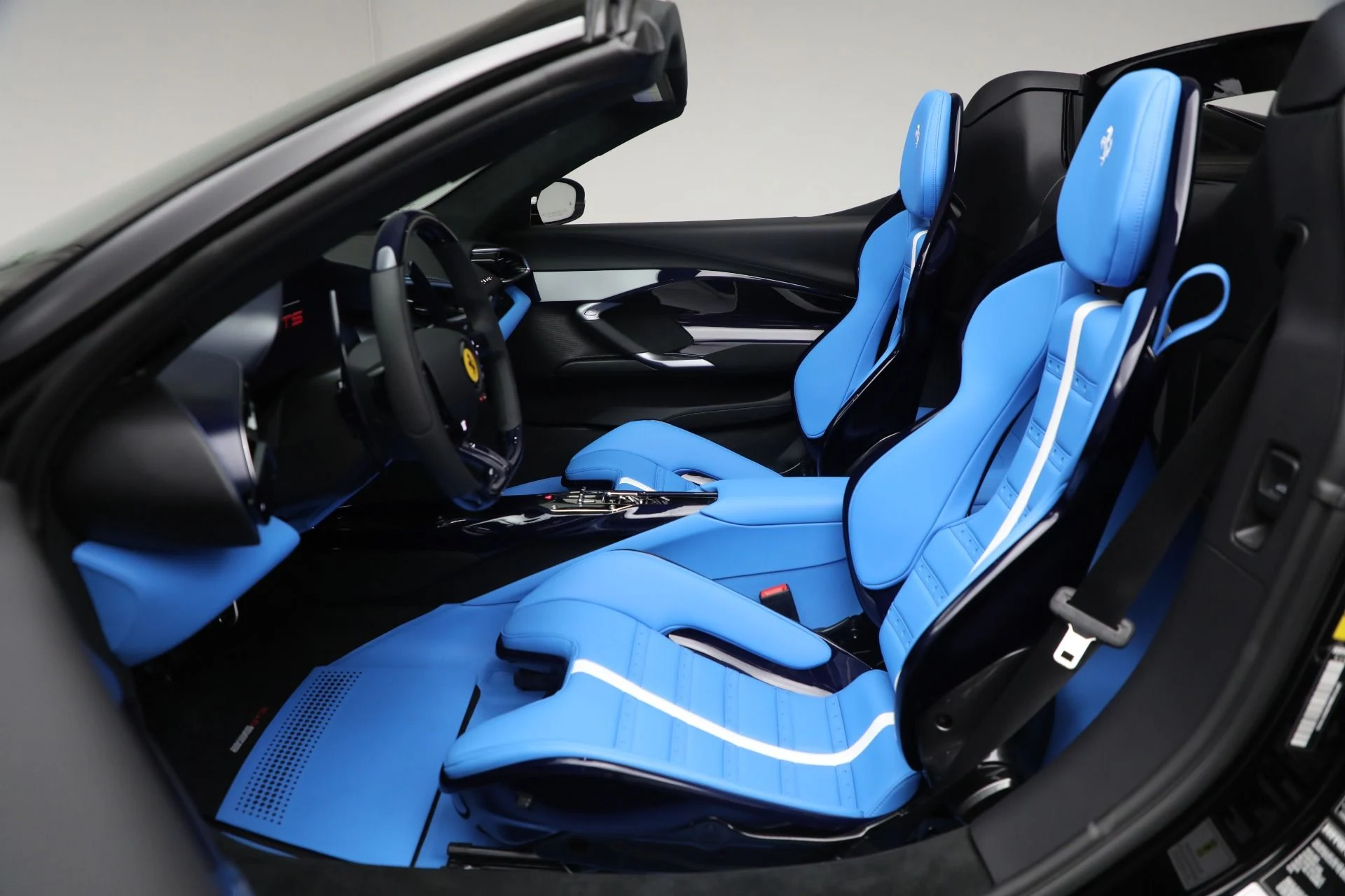 mph013_2997355891_Used_2024_Ferrari_296_GTS_1769801345_2d450869e4