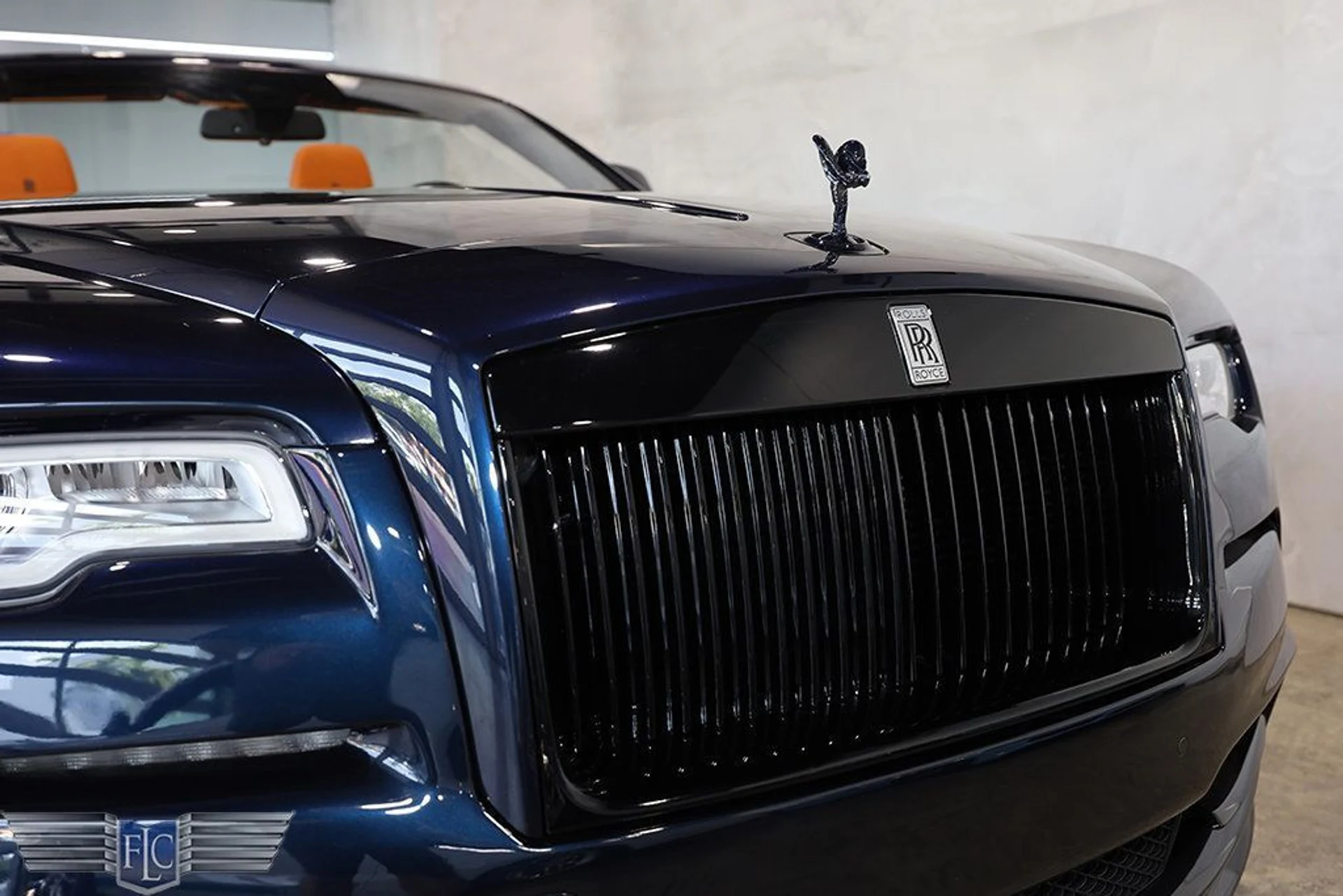 mph013_2999401224_used_2017_rolls_royce_dawn_convertible_9689_22999334_14_1024_fe14bc6cf4