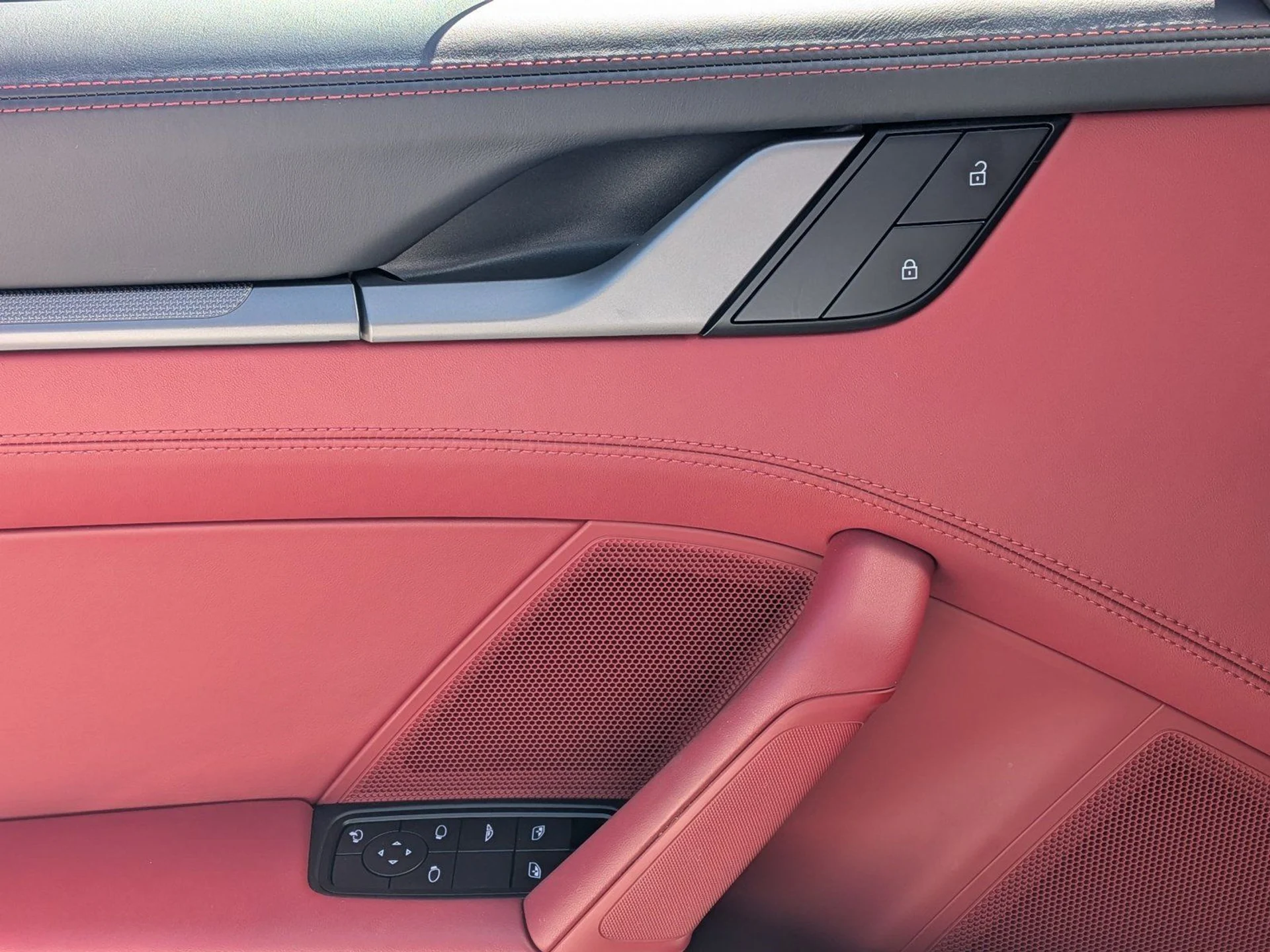 mph013_3009031125_1fef275e0955f70b87b301ad7a291ae6x_26f81816a9