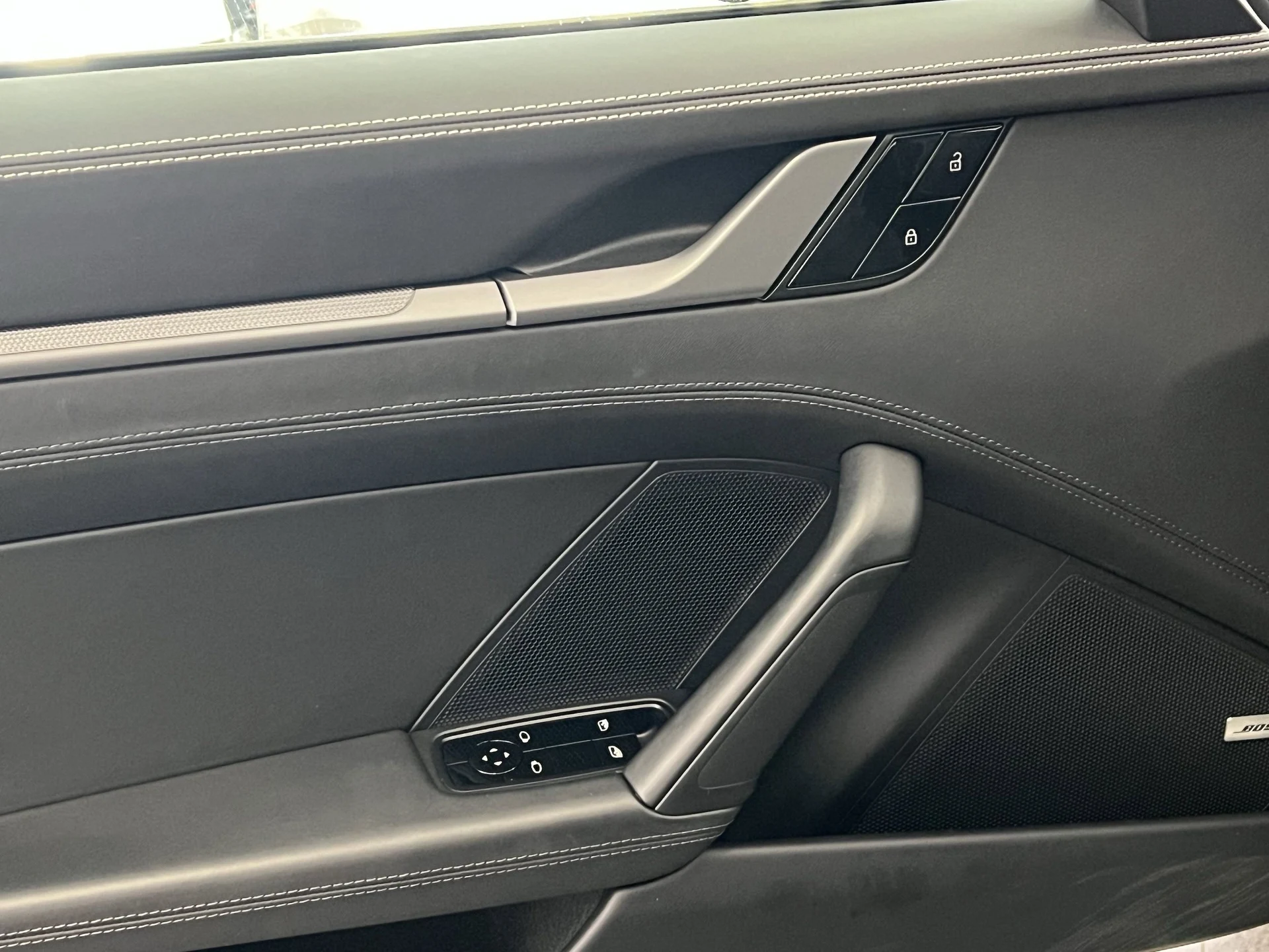 mph013_3013986580_5b4738fb5a7f2a85fc067087b6fd4ba6x_2949ca64f5