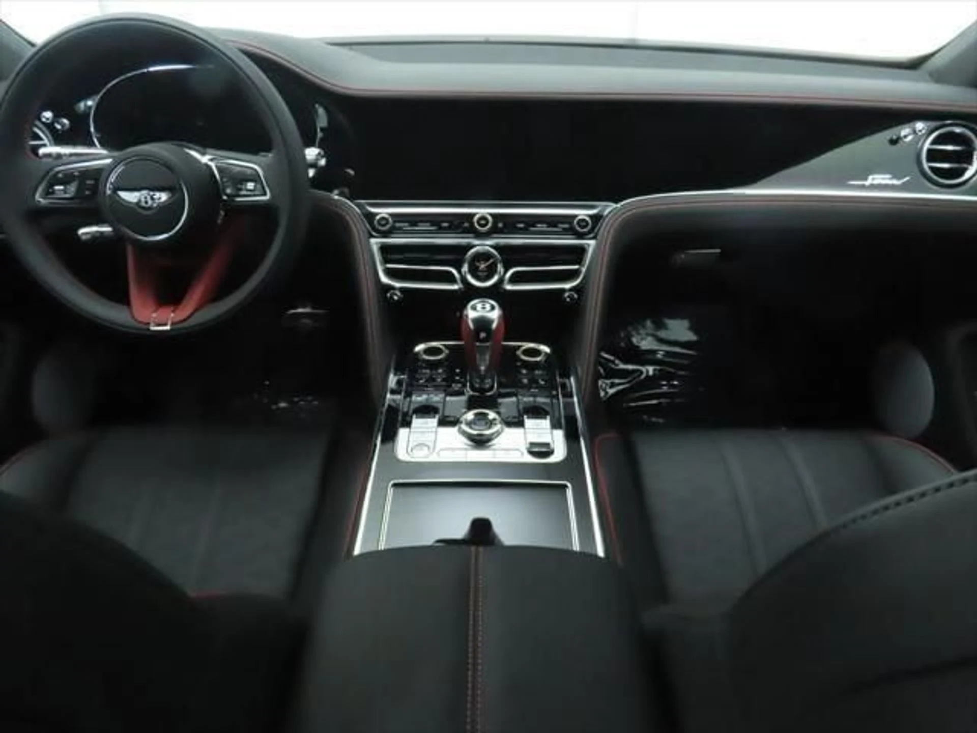 mph013_3015631691_used_2025_bentley_flying_spur_speedsedan_8119_23010075_14_640_bba93eaf89