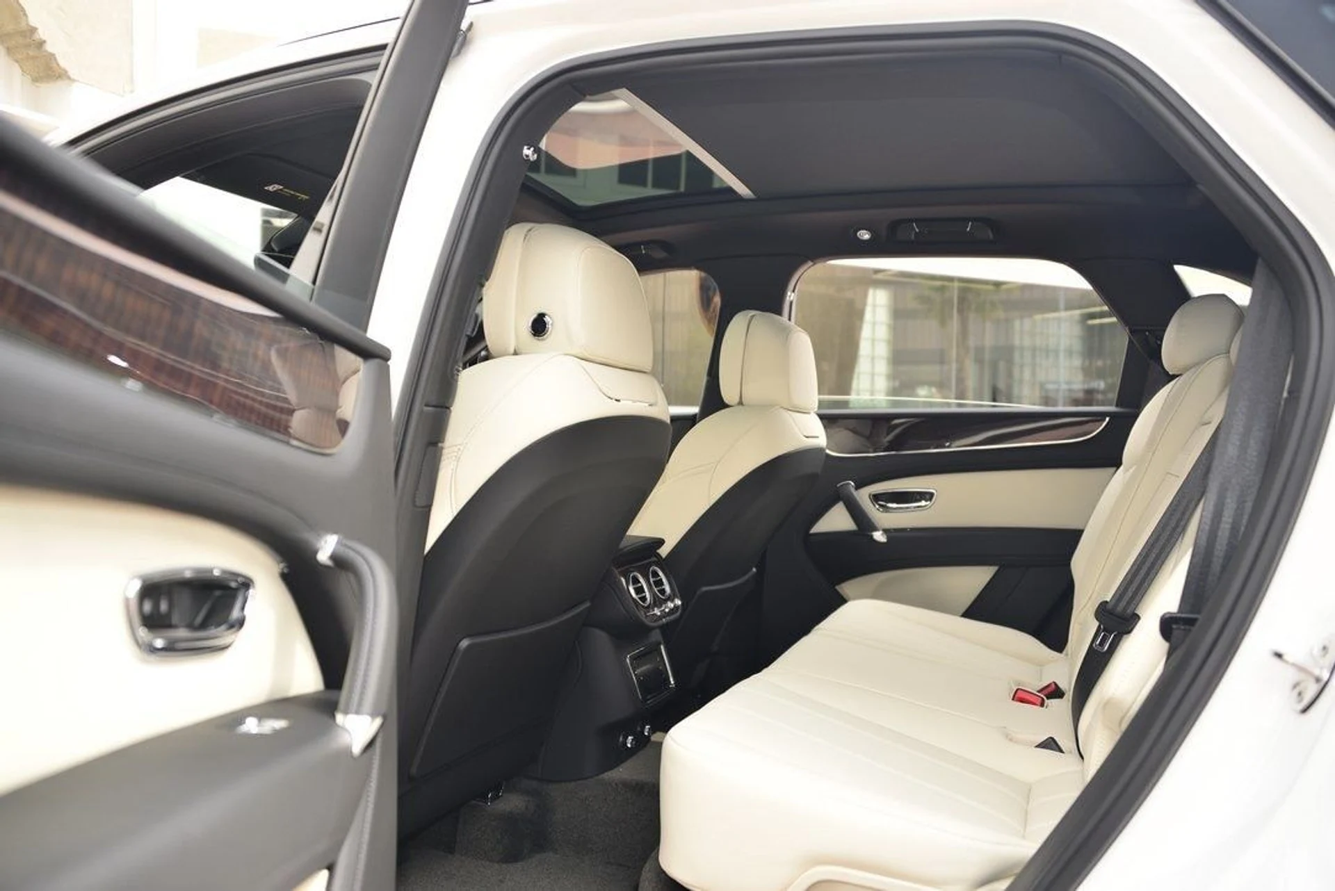 mph013_3026366951_48138ff52df5e14f6f6b1e87d119cd87x_3f4898c136