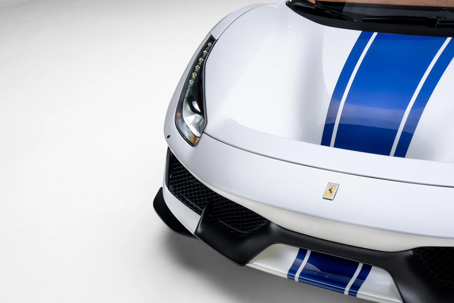 mph013_3027544866_Used_2020_Ferrari_488_Pista_Spider_1772492498_011464f264