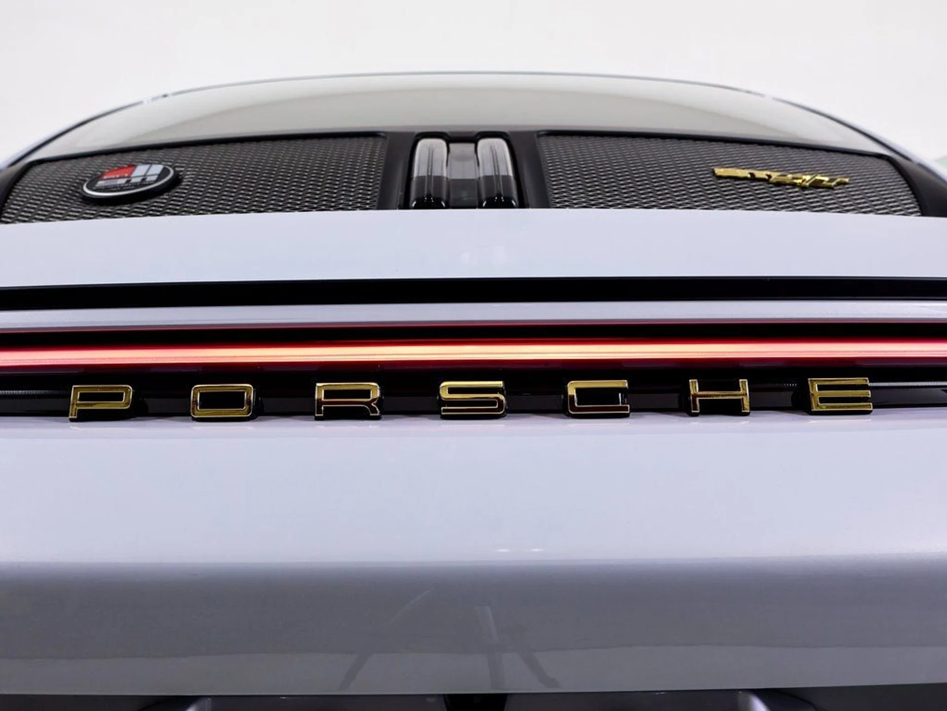 mph013_3031697088_a1779e6da1456122f60381e09c4b3530x_7005c0b9cd