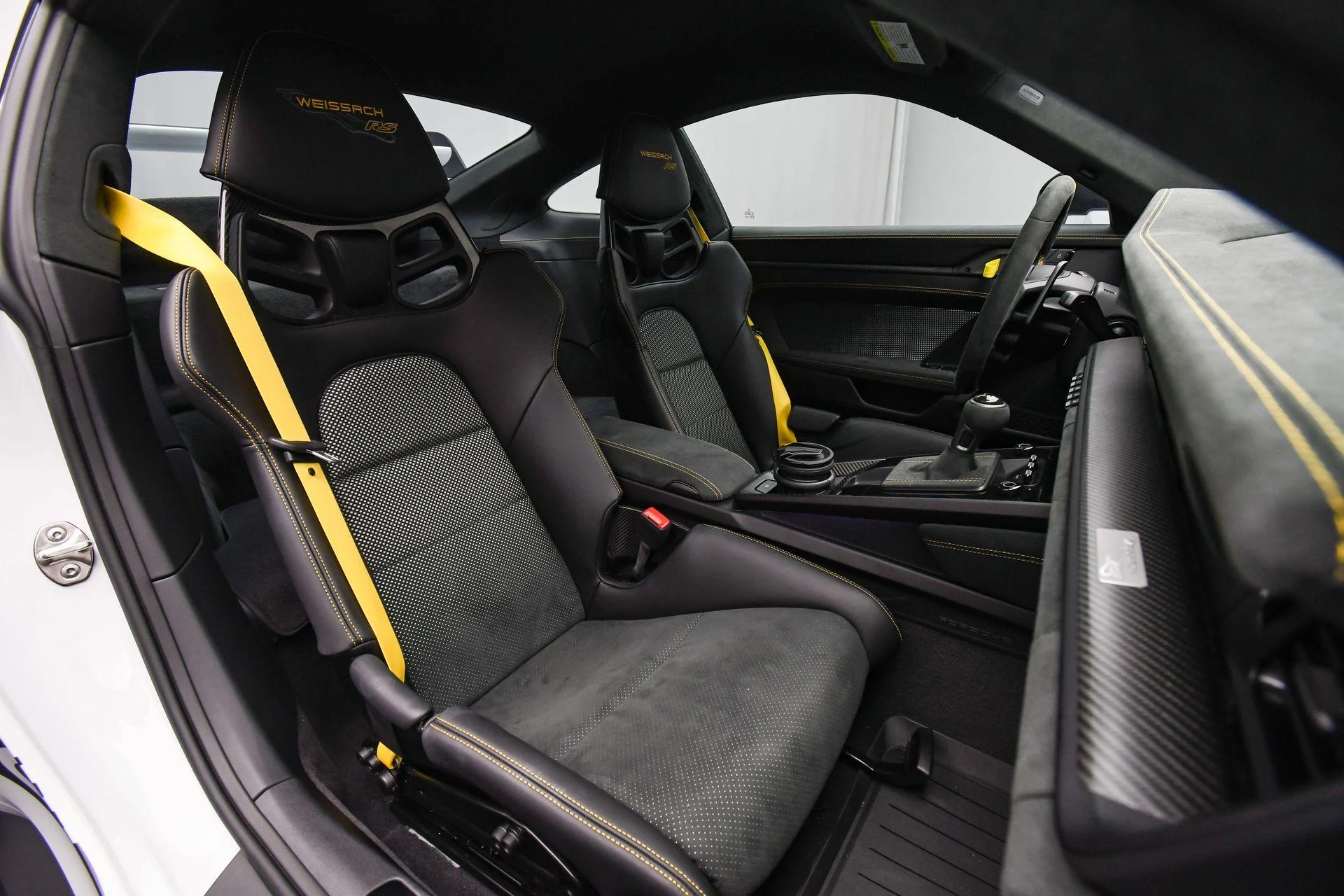 mph013_303647624_Used_2025_Porsche_911_GT_3_RS_1757454203_22aff91f8a