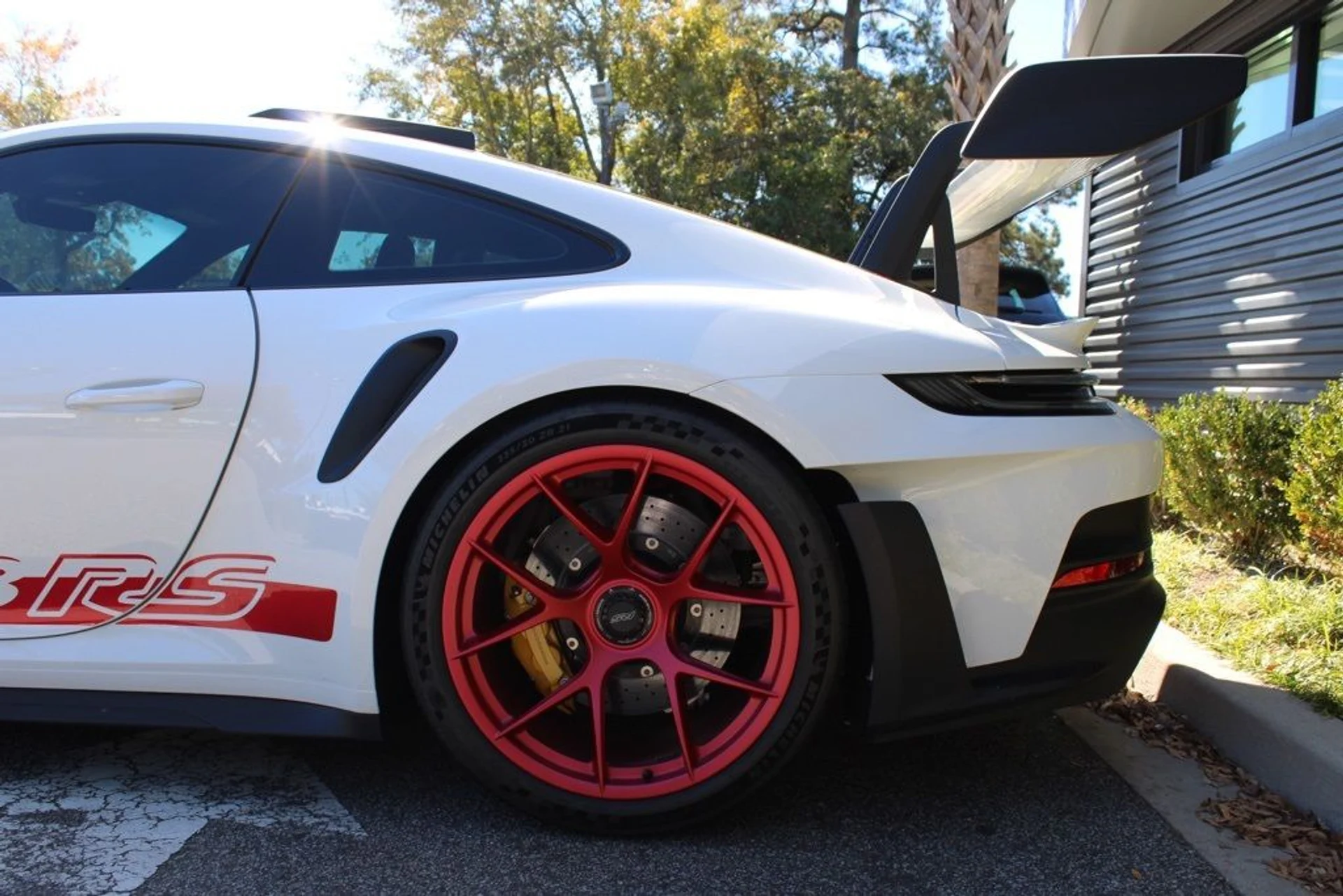 mph013_3038058428_cf614c59957c404fb980e6ffe472328f_1ed405d308