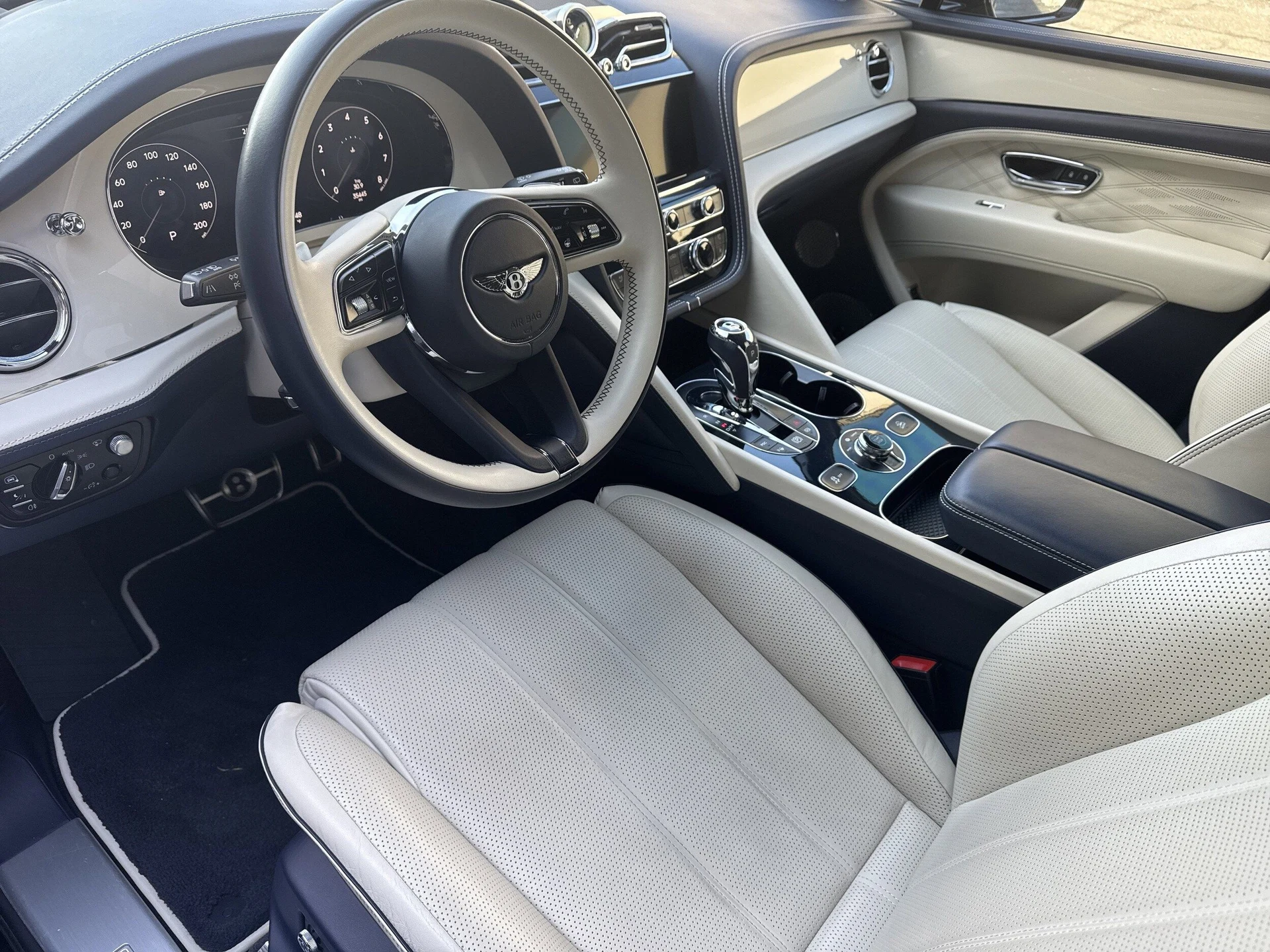 mph013_3045466291_f2633bd90ddb9e8eabbbc0ef28d74327x_5616499a3d