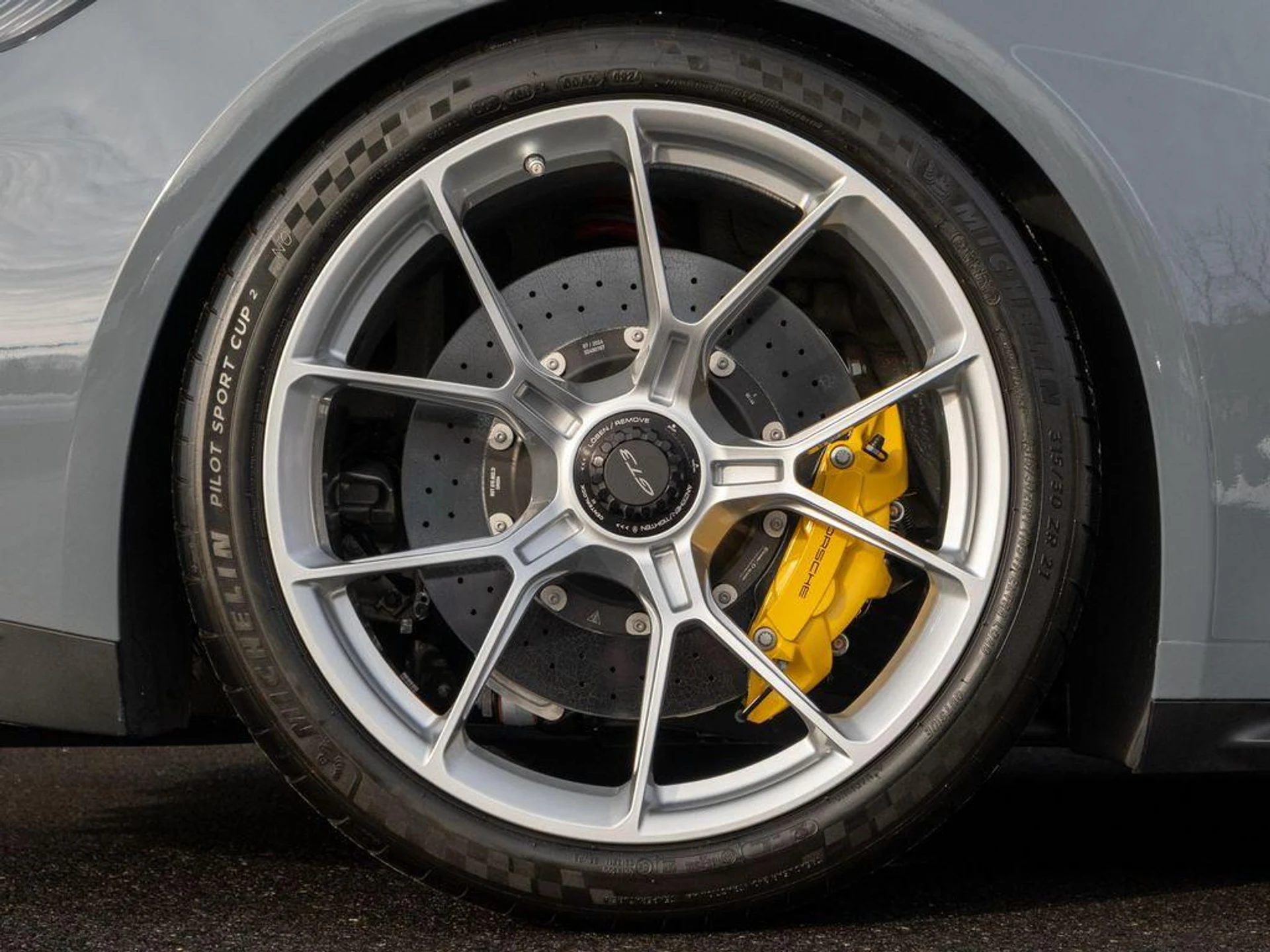 mph013_3049096561_l_E_Vj78miou_K_tfsx_O8c6_I4_HCSOA_c01eb7270c