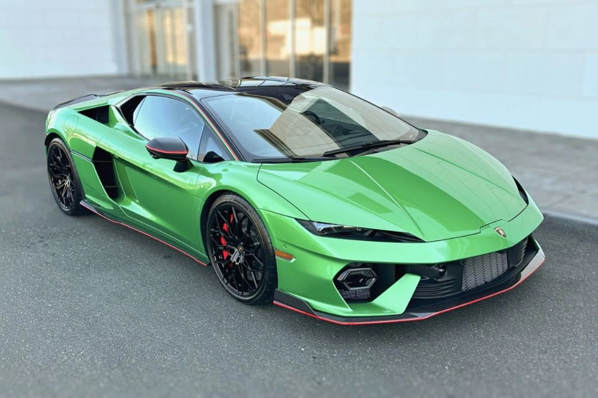 mph013_3053559448_New_2026_Lamborghini_Temerario_Alleggerita_1766488898_7c6a29e919