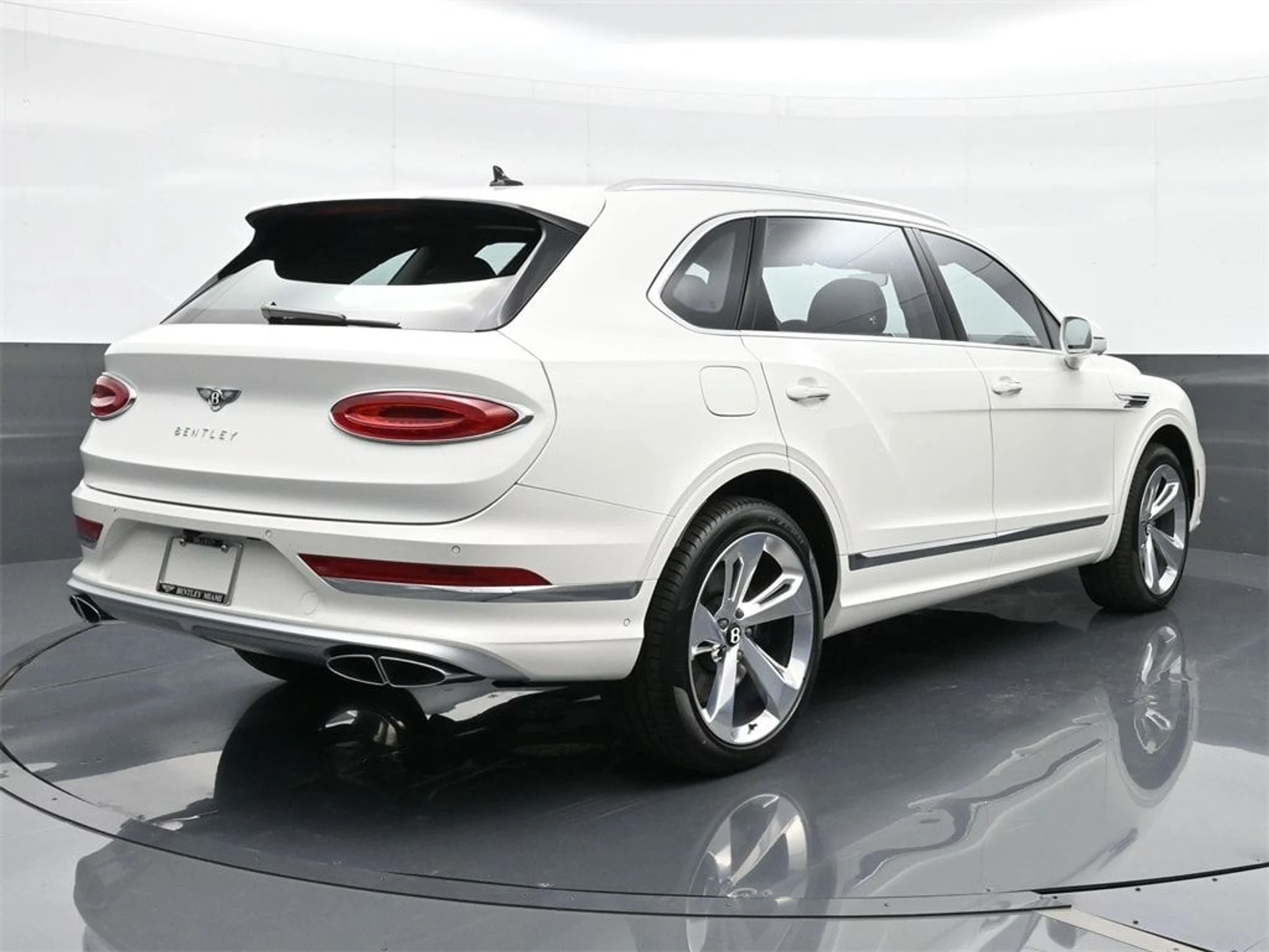 mph013_3054257901_df6678d6e460422095cd08f02a11f842x_4c0d3abef7