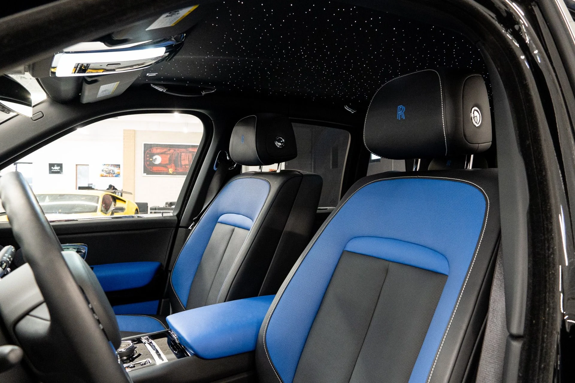 mph013_3060912400_Used_2022_Rolls_Royce_Cullinan_1772571310_ac8066018c