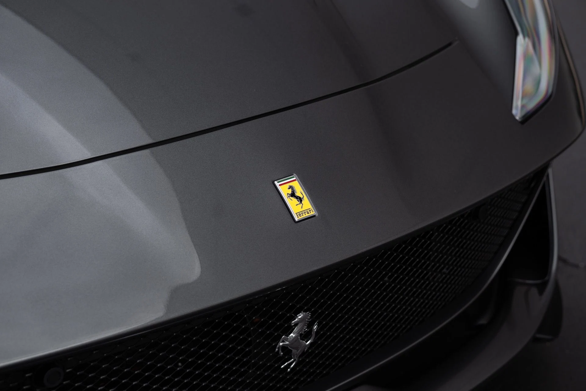 mph013_3061617173_Used_2022_Ferrari_812_GTS_1768275128_8dd48af63e