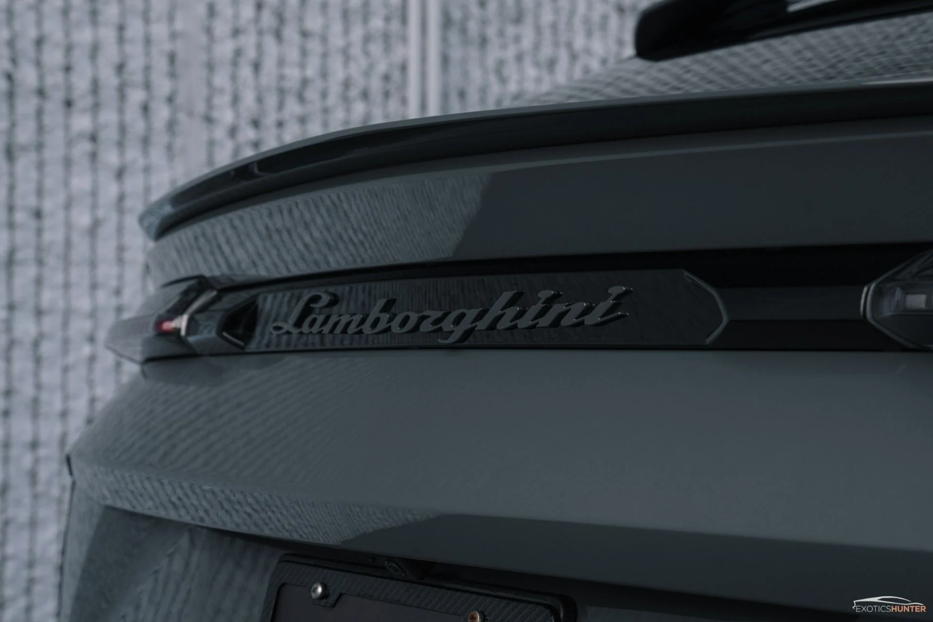 mph013_3065211184_Used_2022_Lamborghini_Urus_Grigio_Telesto_Bang_Olufsen_Sound_1758233512_078a7164b9