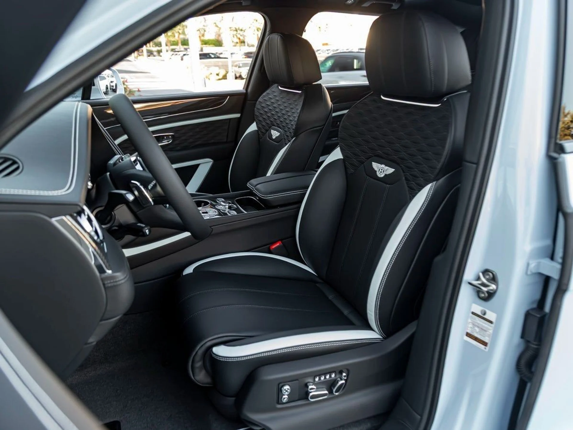 mph013_3065787159_14_6077d751e2