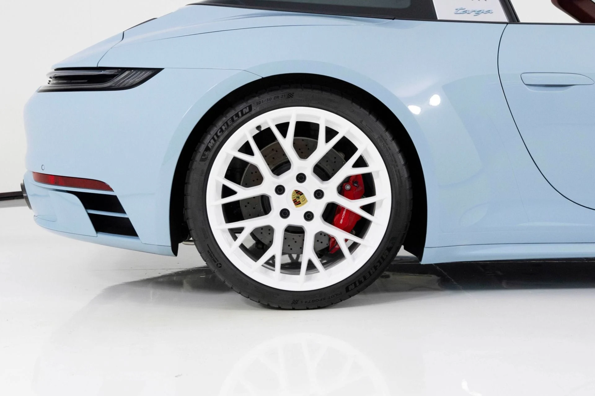 mph013_3081552691_Used_2023_Porsche_911_Targa_4_GTS_1762298423_760e4ce8ae