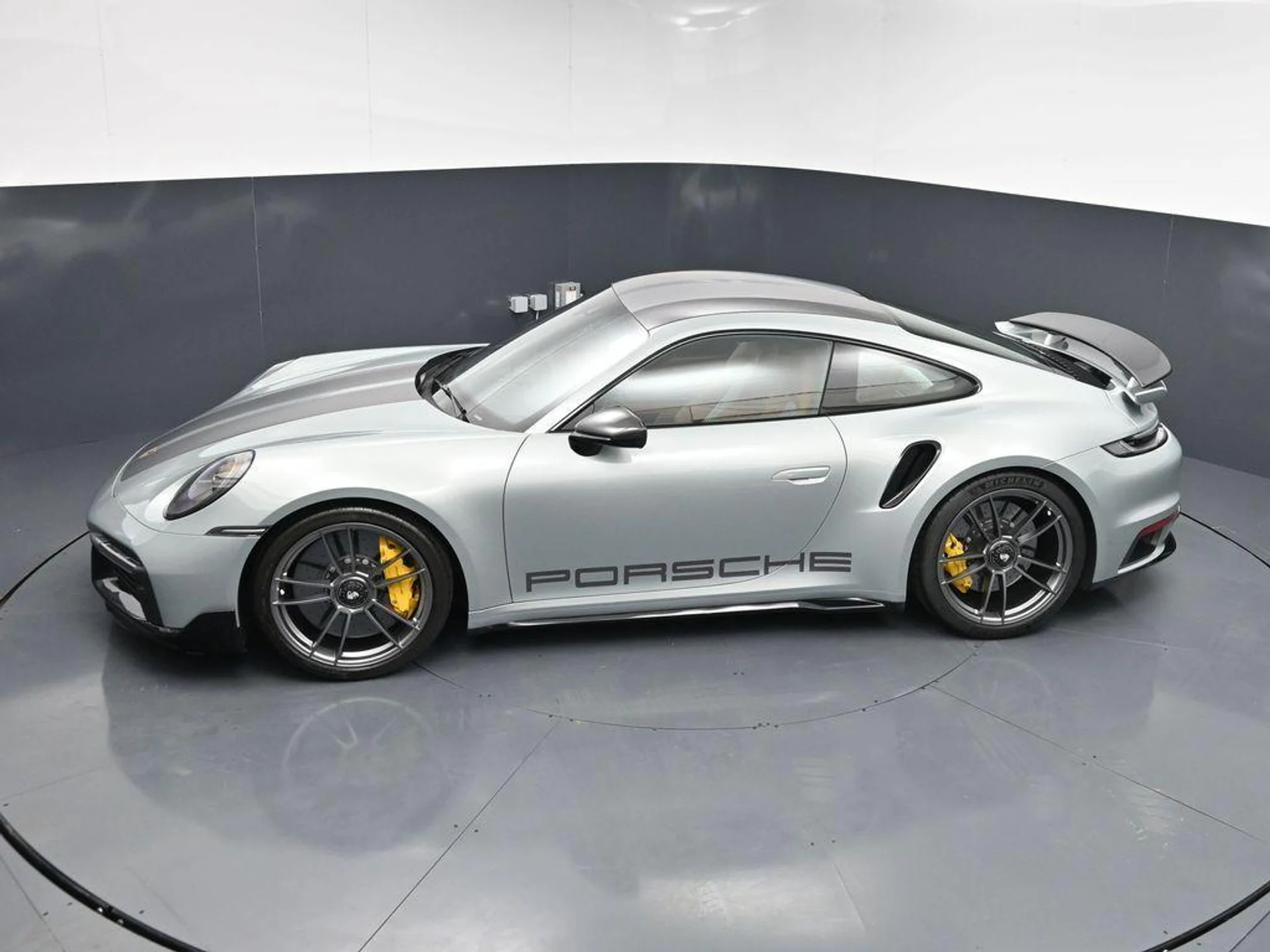 mph013_3087943783_sq8_Gxlx_TOE_Yk_Cv_AV_3_KA_La4tk8t4_6c2fc6fe9f