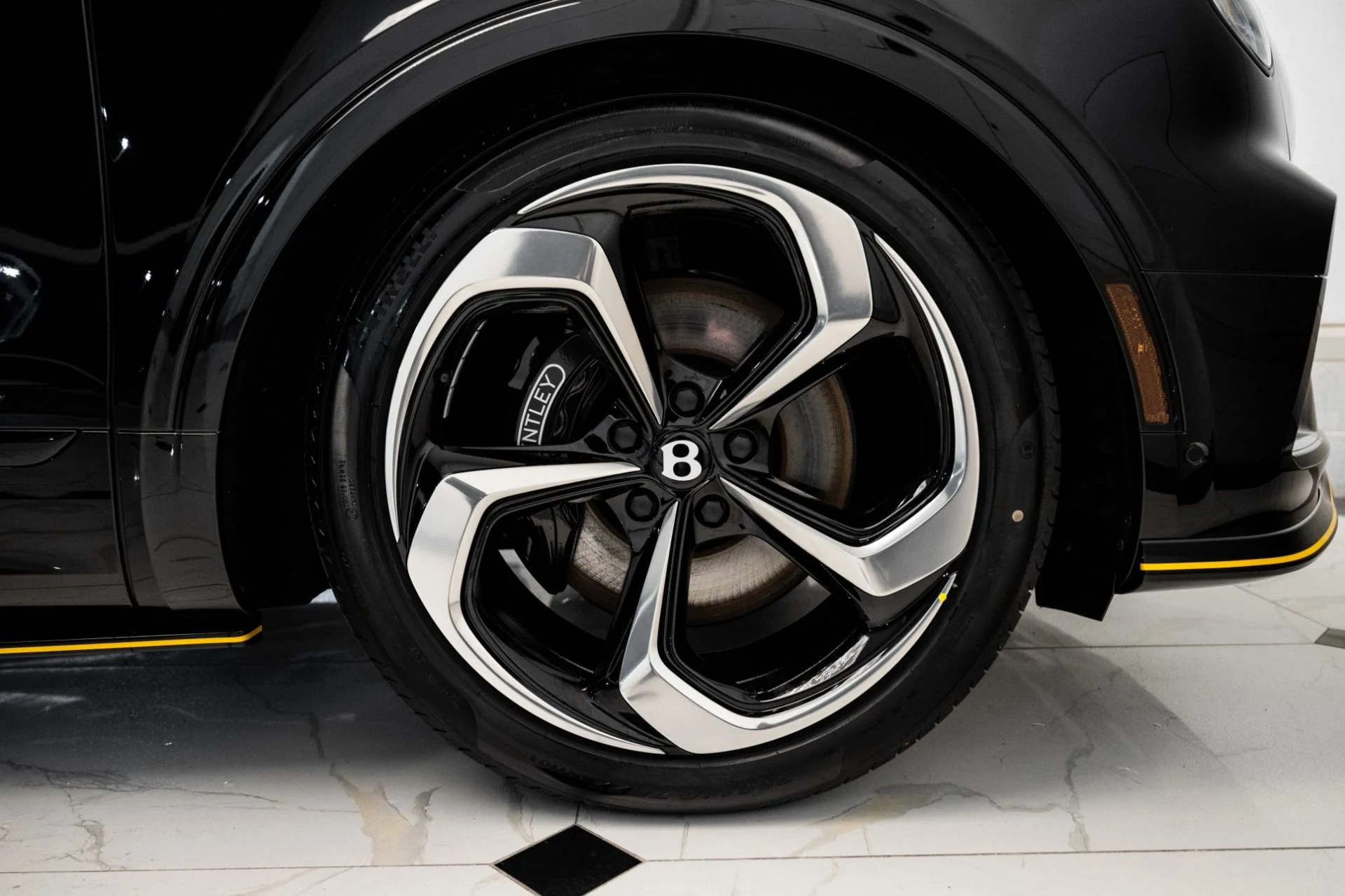 mph013_3090187460_Used_2024_Bentley_Bentayga_S_V8_1734149546_a7a5a70e6f