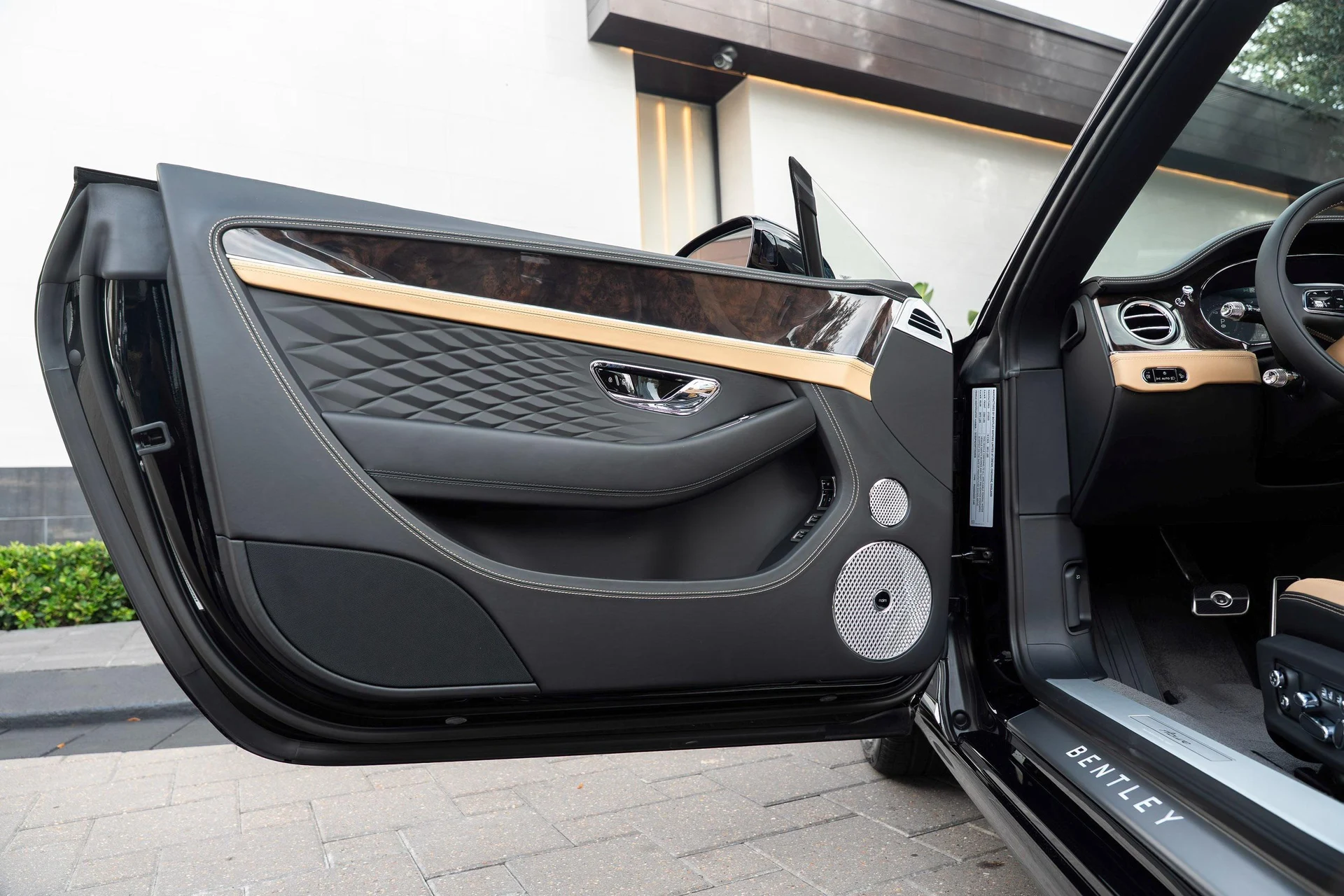 mph013_3097981922_462758408_69200969af5727c8024d8179_7de3bb8851