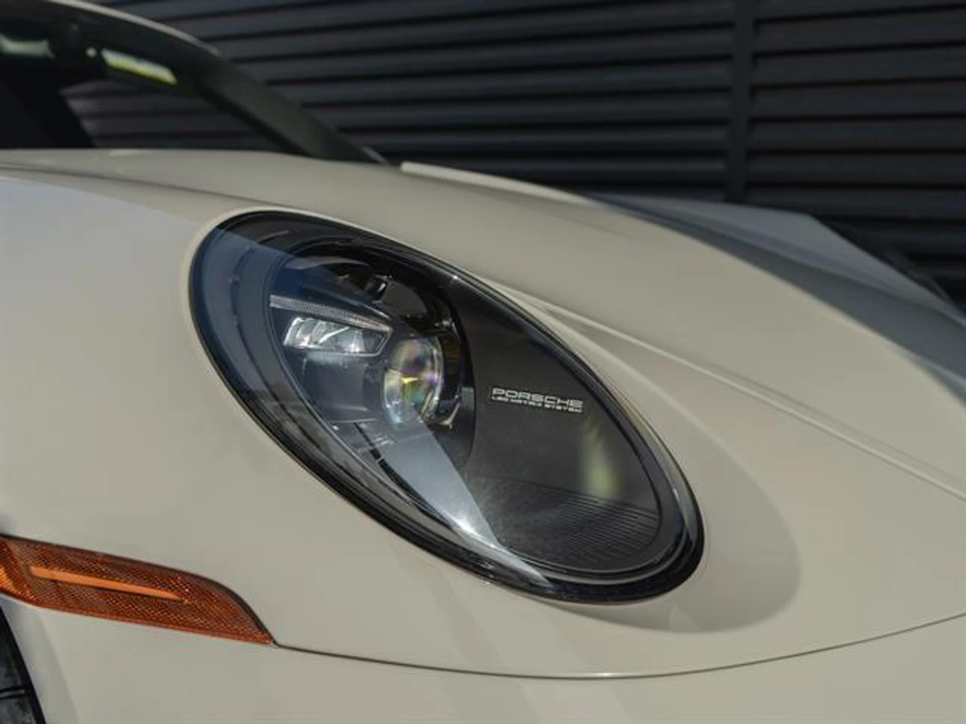 mph013_3098118199_99_w66_FPBQJ_2_As_Z0c_Jm7d5j_C9t4_829d87558b