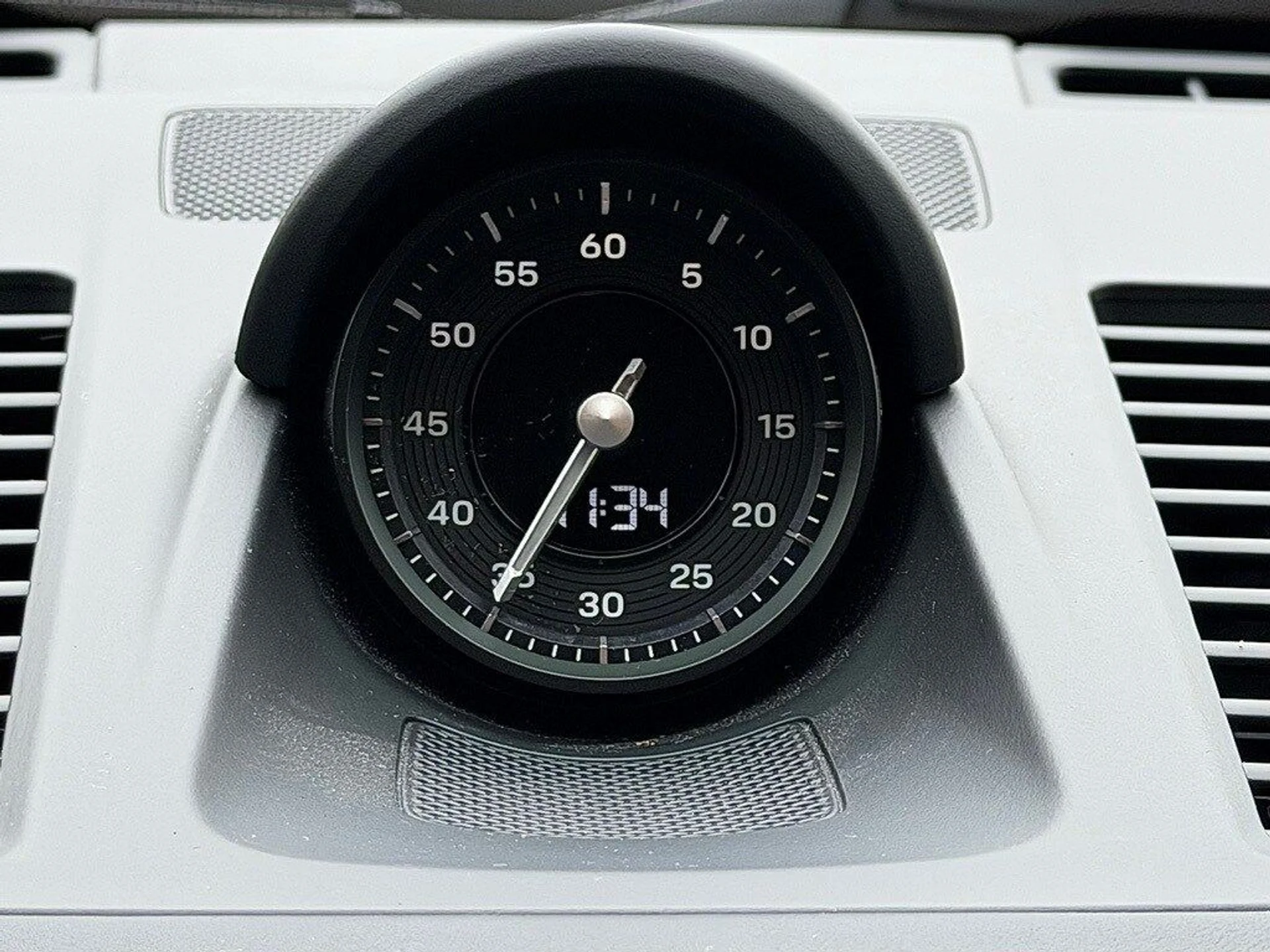 mph013_3106971095_48c755dc69f9e43cfe3e2390a28260a1x_c4e541f58d