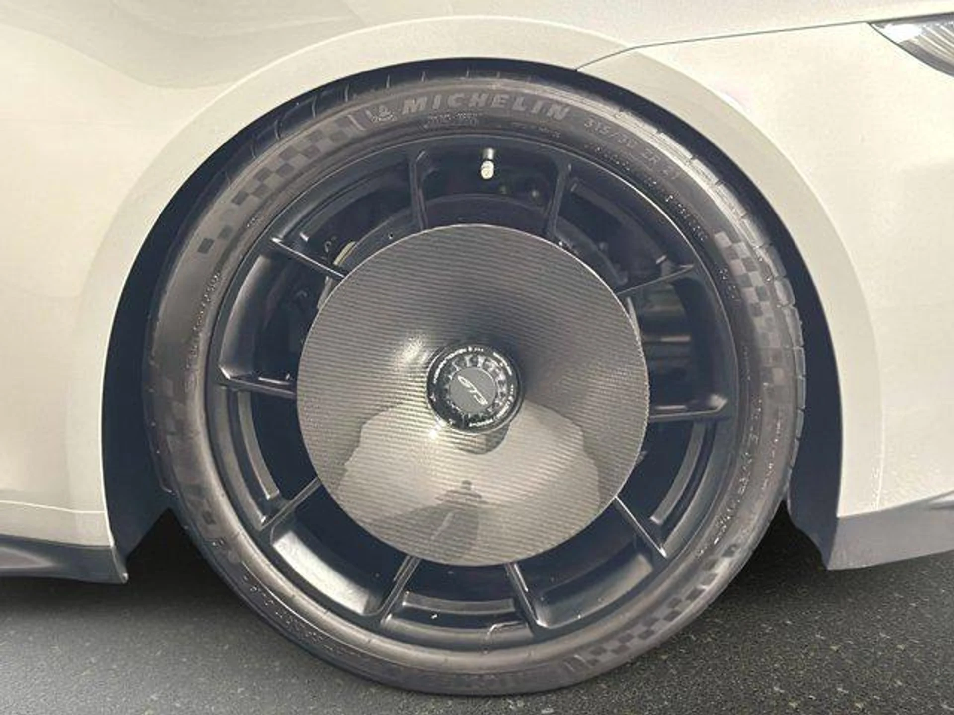 mph013_310982243_orx_Qt_B_Zh4_N_Sqpghwnpd_Ubj35_OLA_2811b80b0b