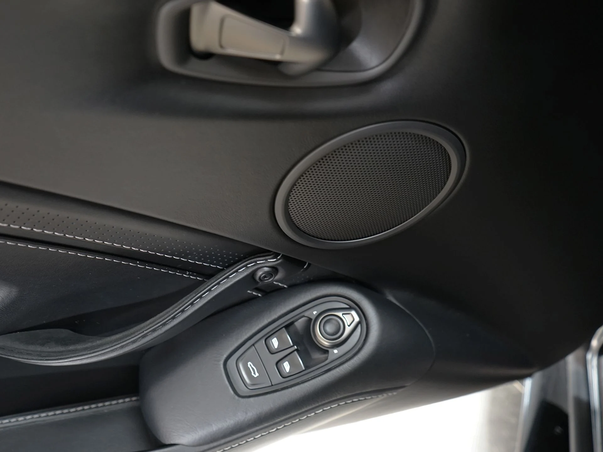 mph013_3110652848_7f93aba9778a6808cee6fa26ac9a0865x_2115a97246