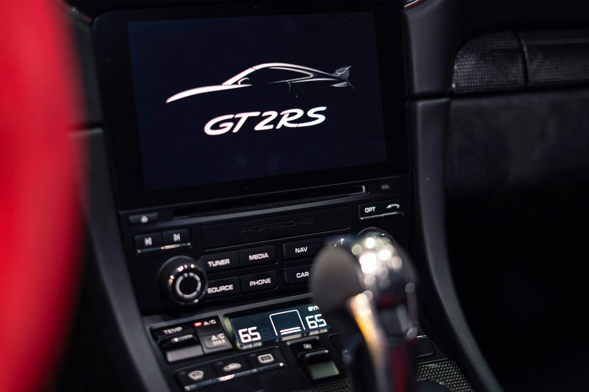 mph013_3114251810_Used_2018_Porsche_911_GT_2_RS_1777474085_0f7db0882b