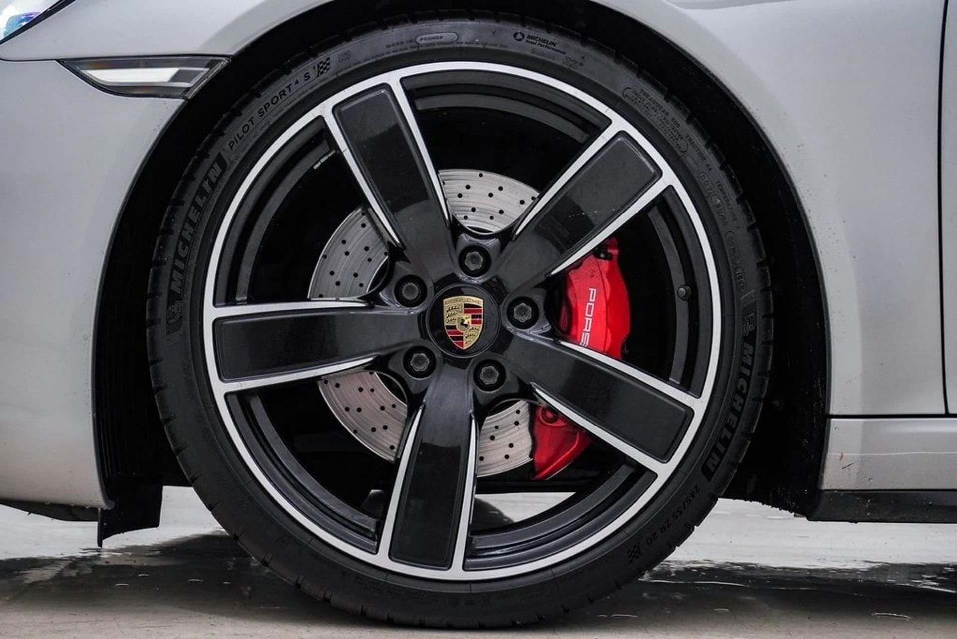 mph013_3117576250_7888f383b608a074611f4f275e182020x_30d49324a1