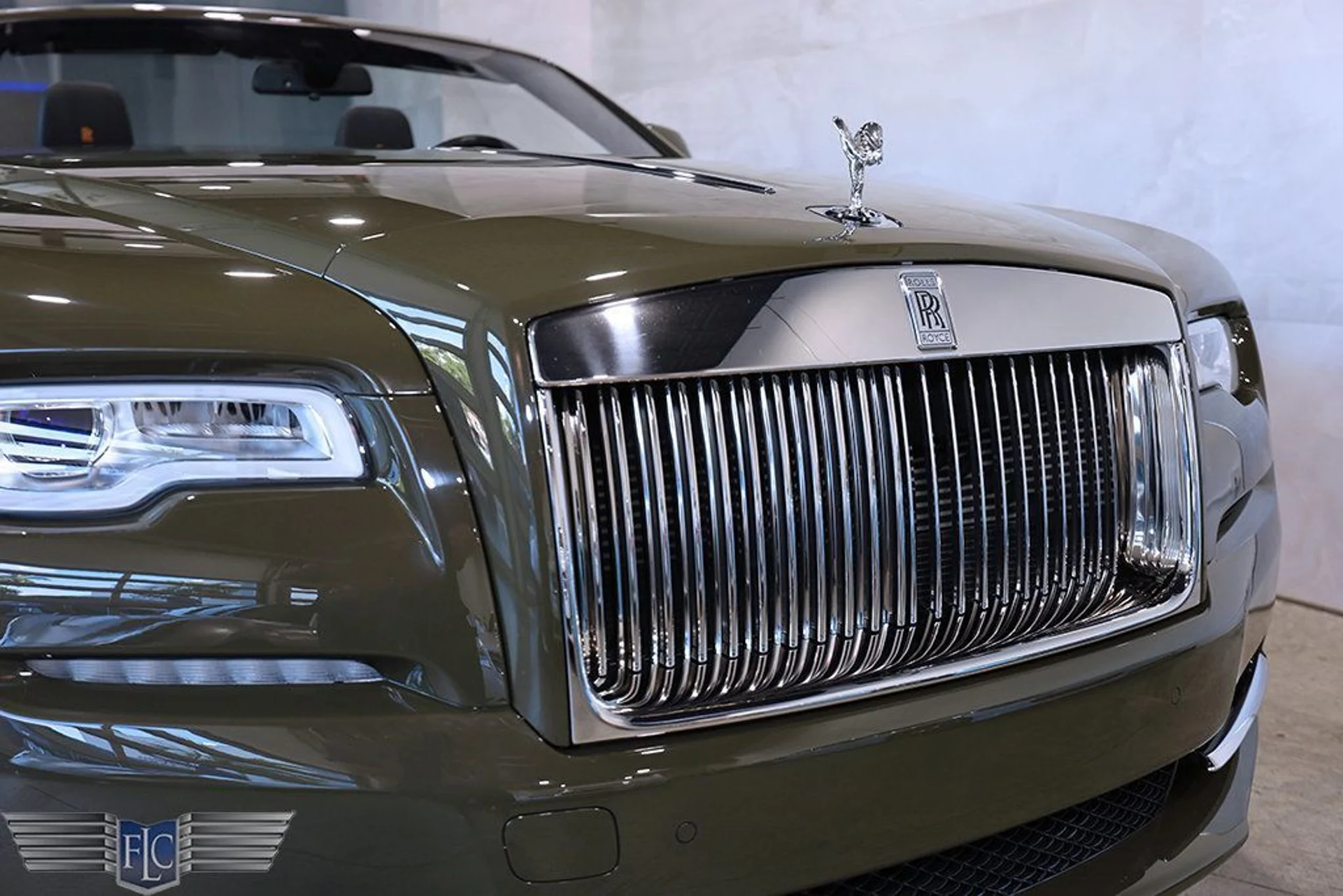 mph013_3128955941_used_2021_rolls_royce_dawn_convertible_9689_23009297_14_1024_88200cd6f4