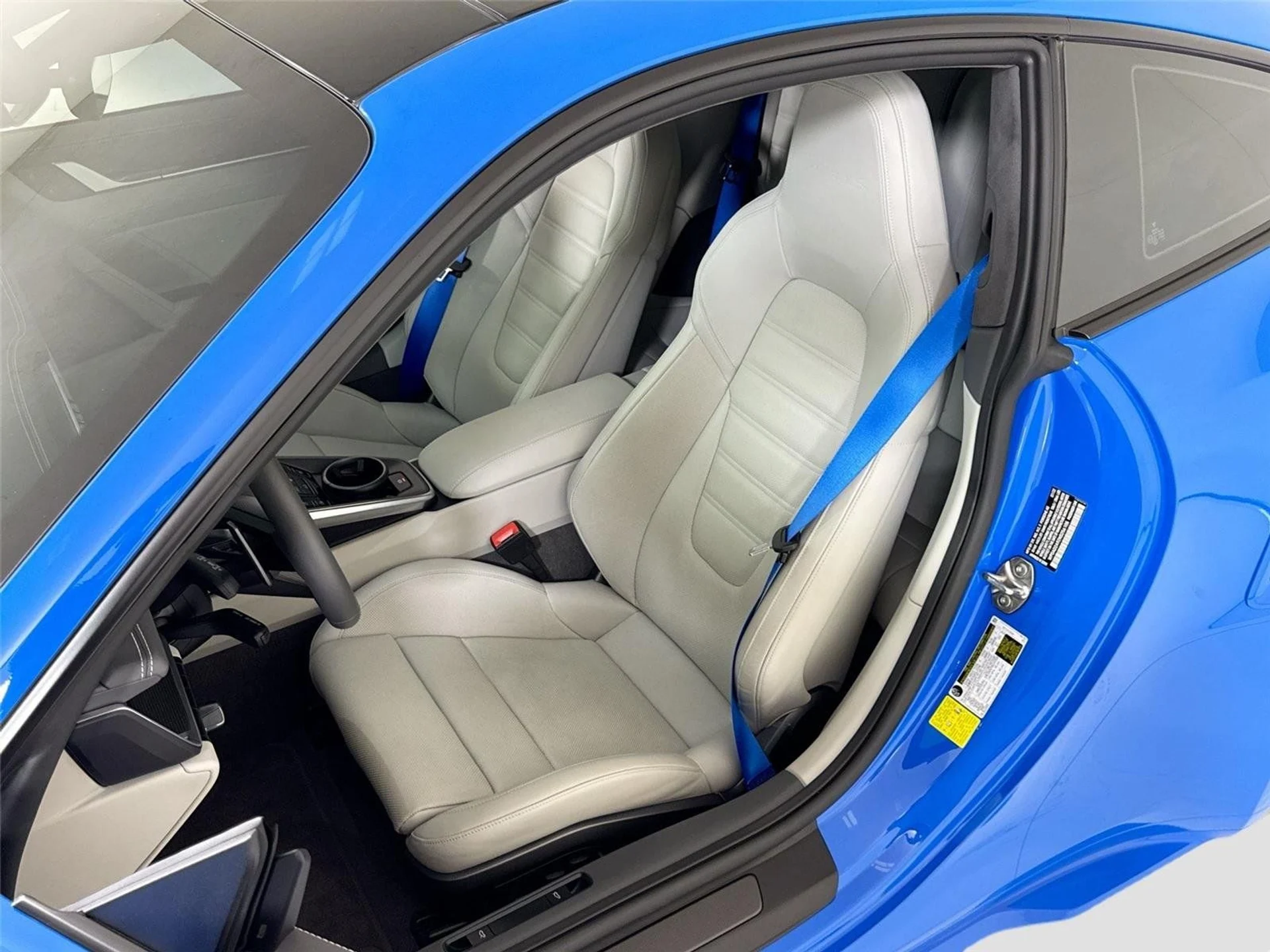 mph013_313371976_b7b687b93c081fd60c97b872a7d34431_017e4b5321