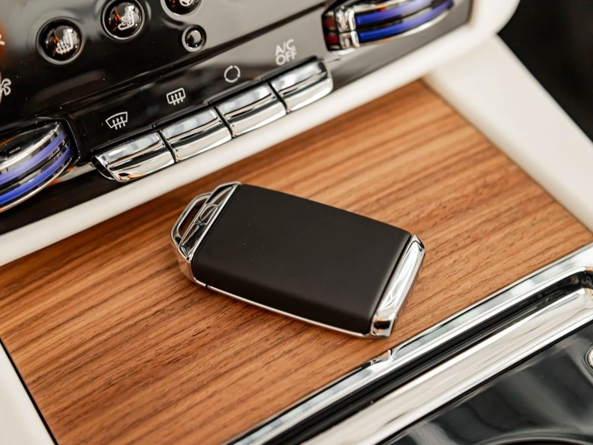 mph013_3137272563_14_8ed23bf100