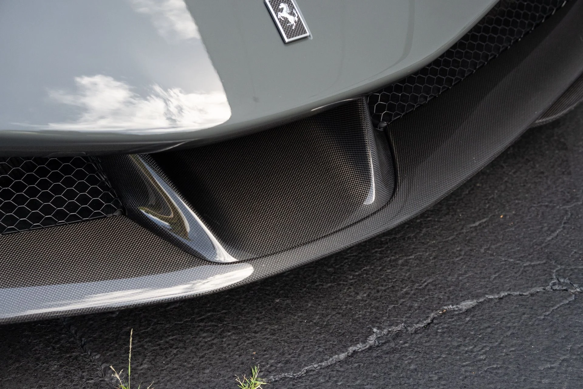 mph013_3139498599_Used_2022_Ferrari_SF_90_Stradale_1772648801_93d30e9395