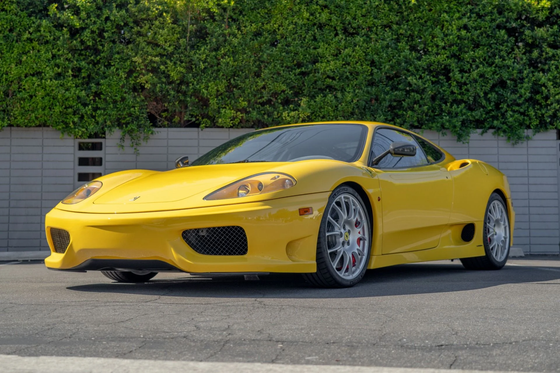 mph013_3148966430_Used_2004_Ferrari_360_Challenge_Stradale_1761174873_b6a95cee7f