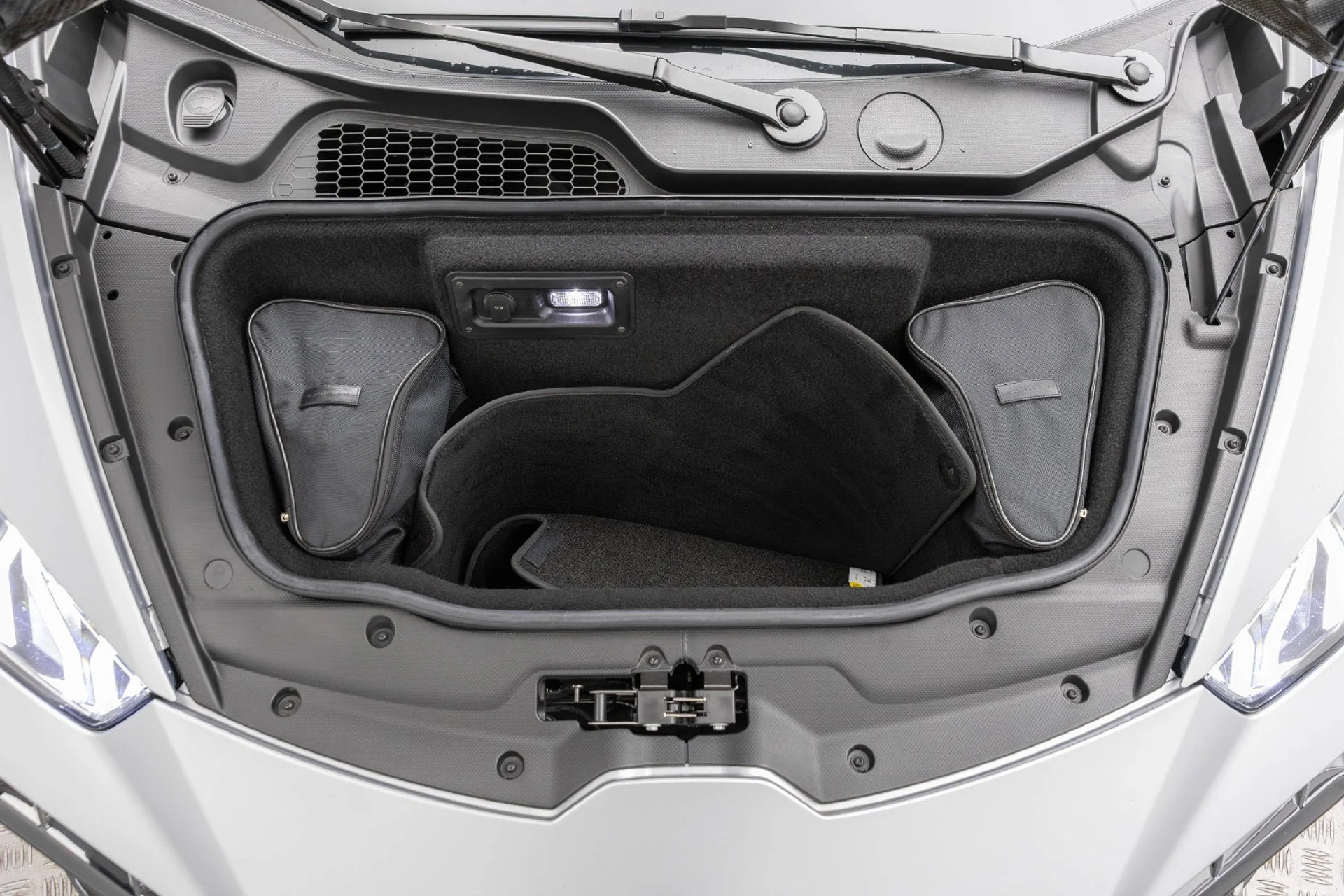 mph013_3150604009_14_6c39425d9f
