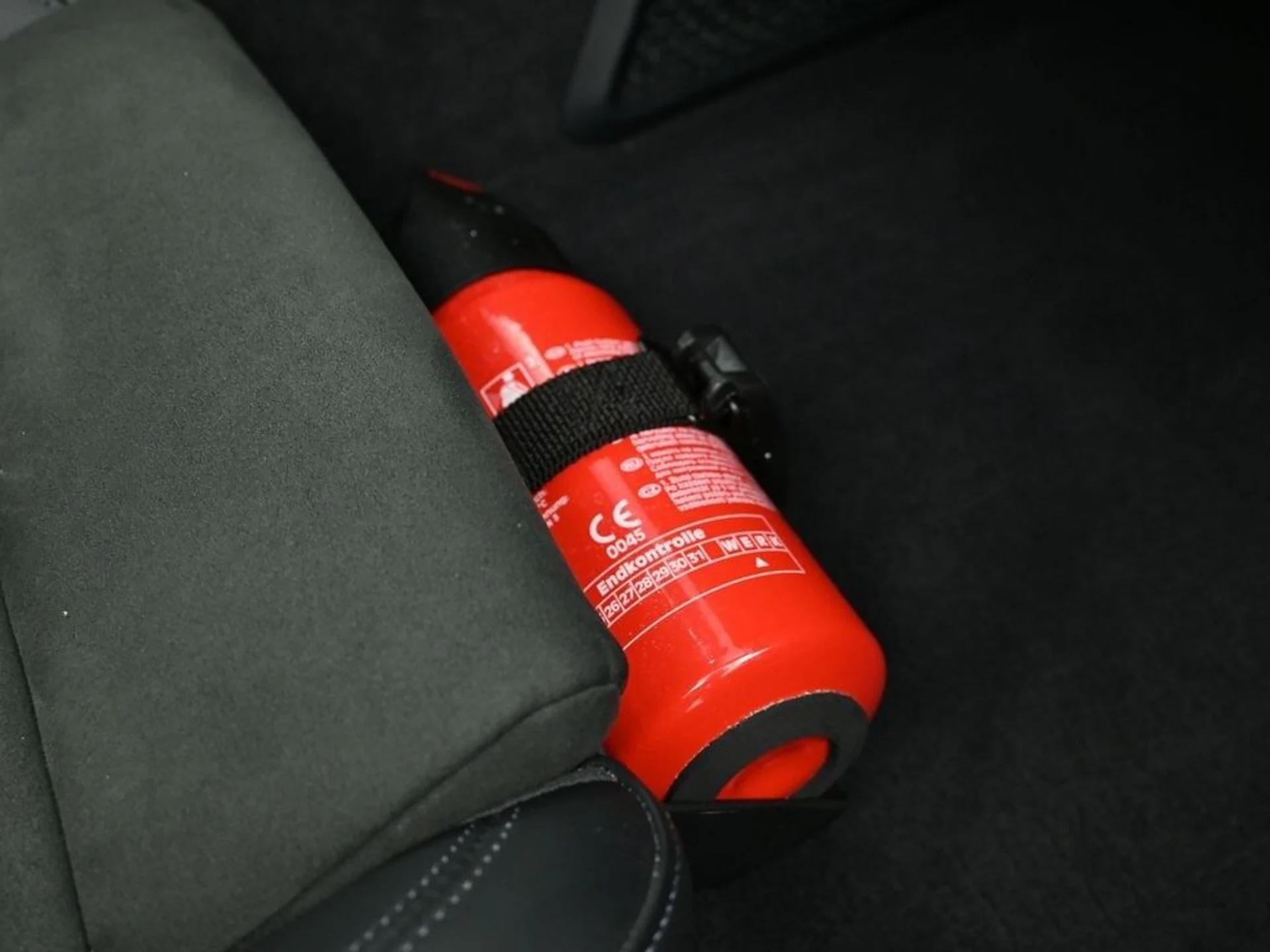 mph013_3155417801_ecb38dba3c88711cda4c1a7805b0c889x_bf8da8d0ab