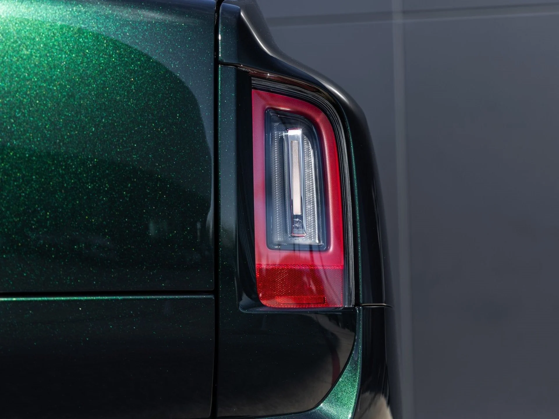 mph013_3162197031_14_3d546d7f17