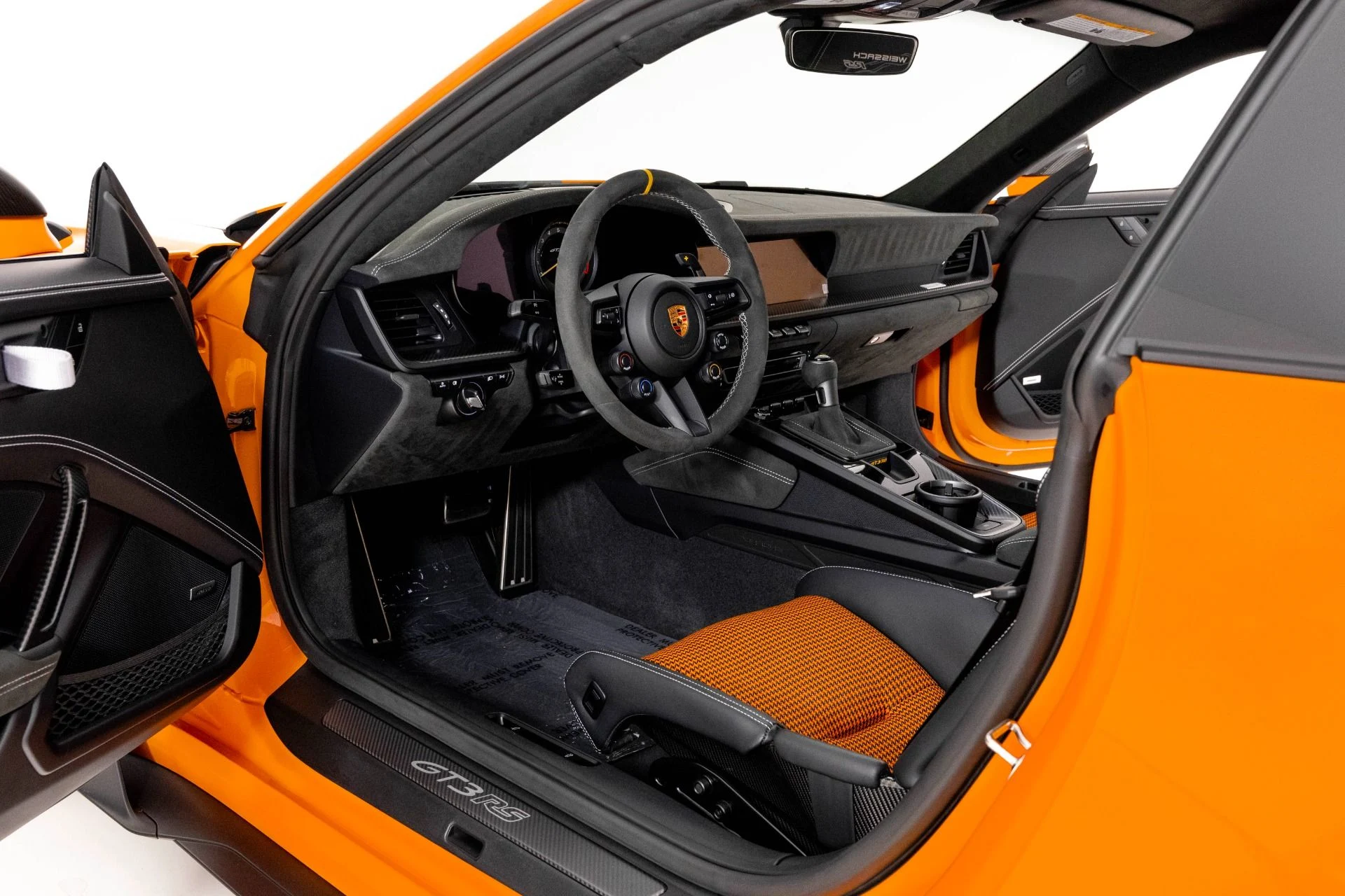 mph013_3162218966_Used_2024_Porsche_911_GT_3_RS_1760133546_780a680c28